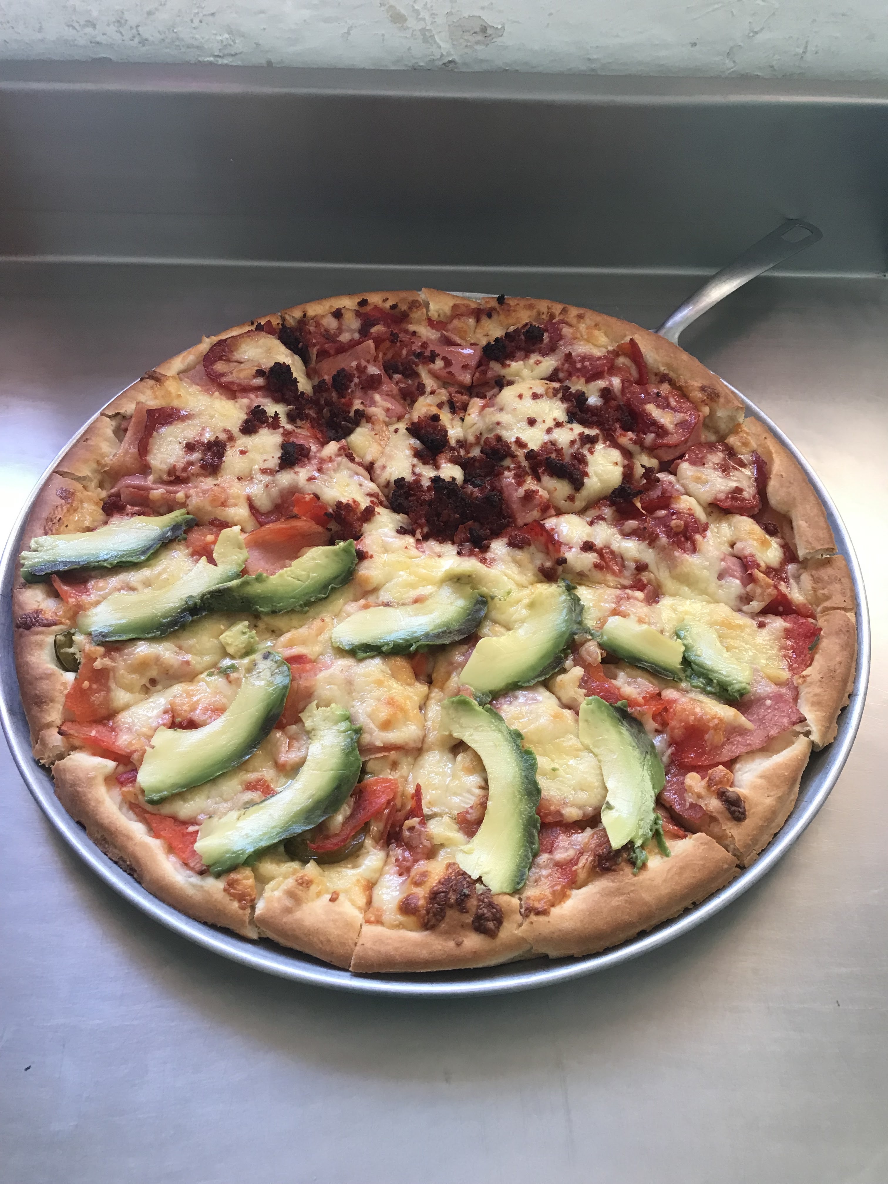 Rodeo Cruzeli's Pizza image 4