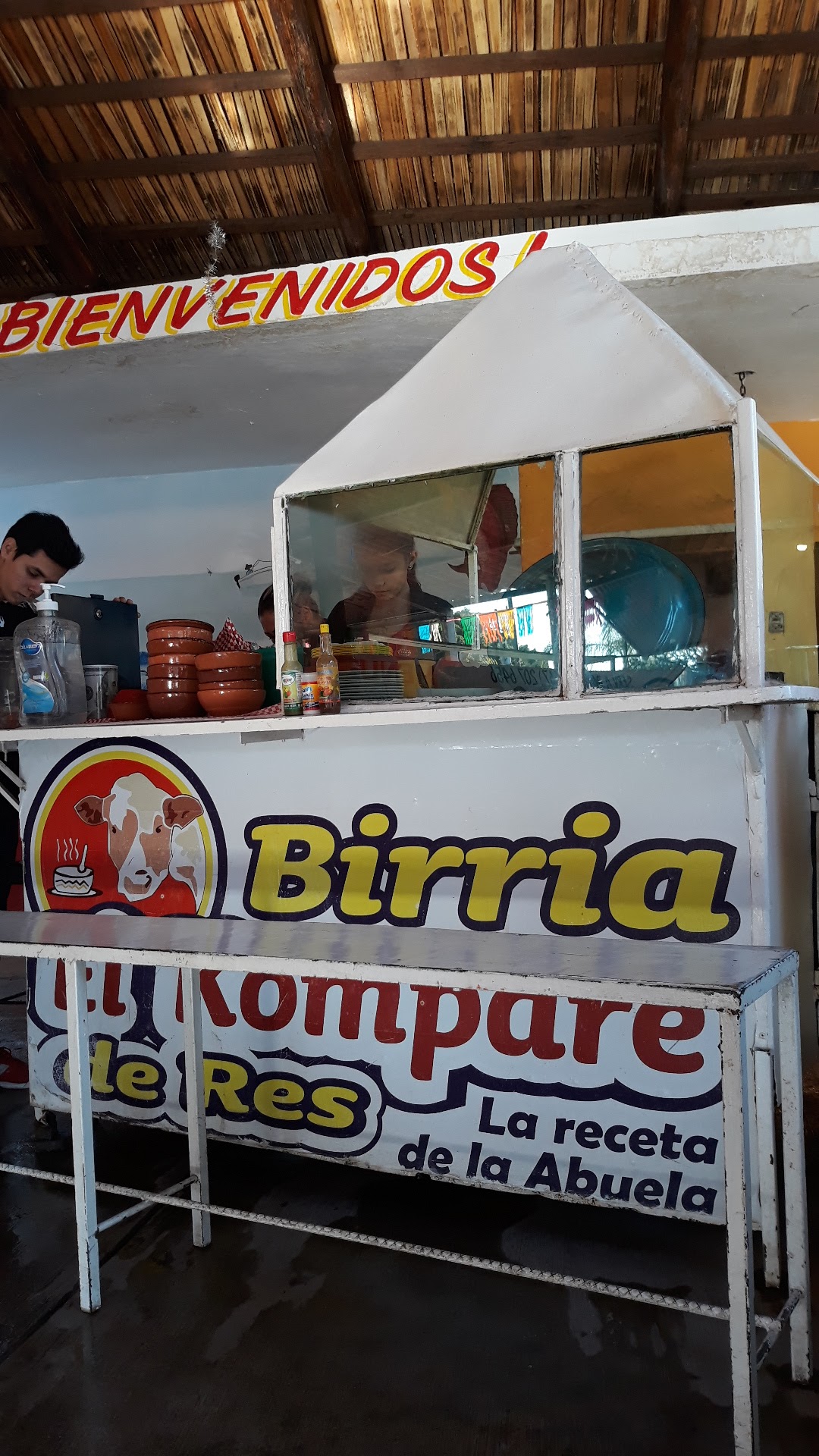 Birrieria El Kompare image 4