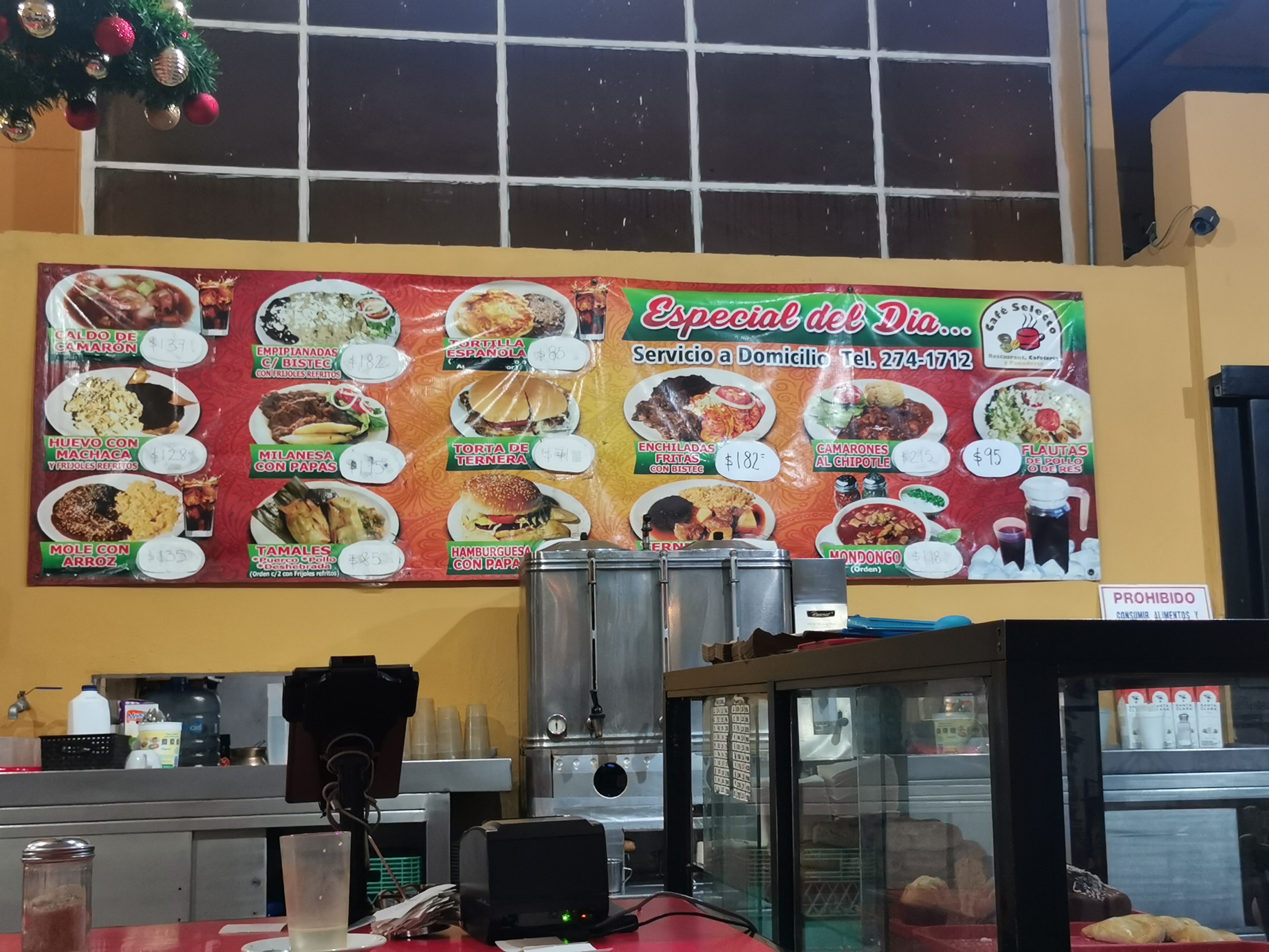 Café Selecto image 8