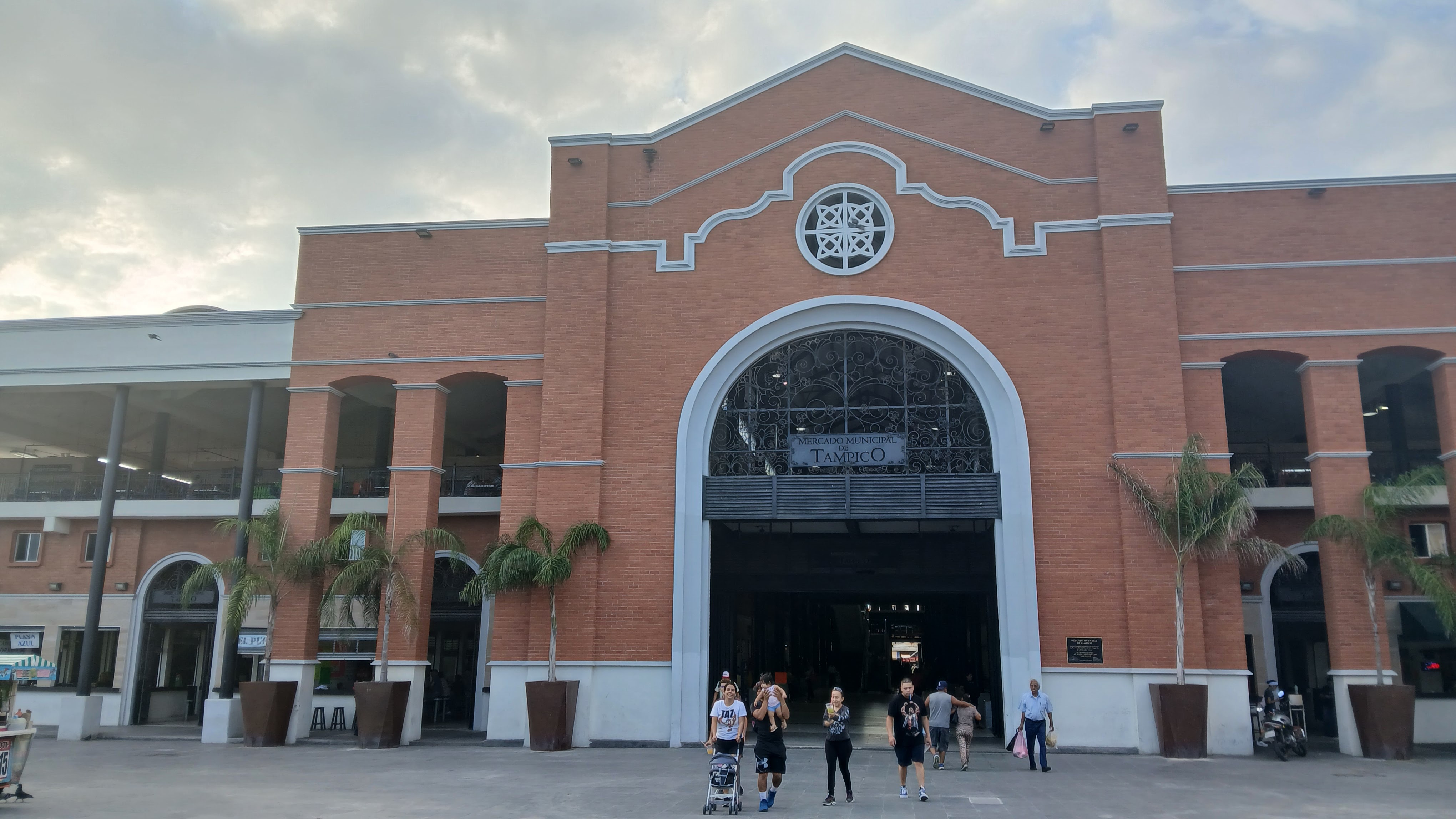 Tortas de la Barda Rene y su hijo Cepillin image 6