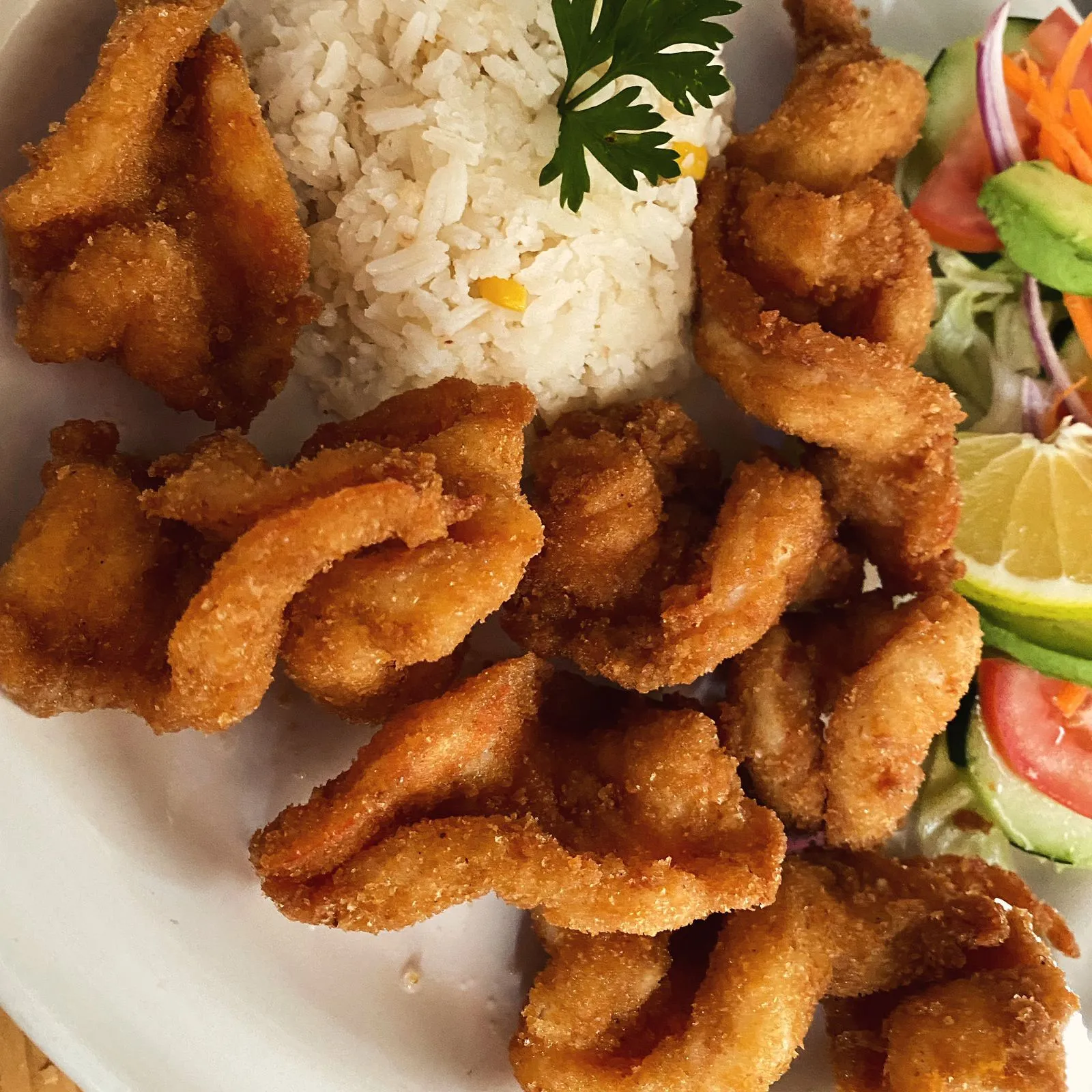 La Rueda Mariscos image 10