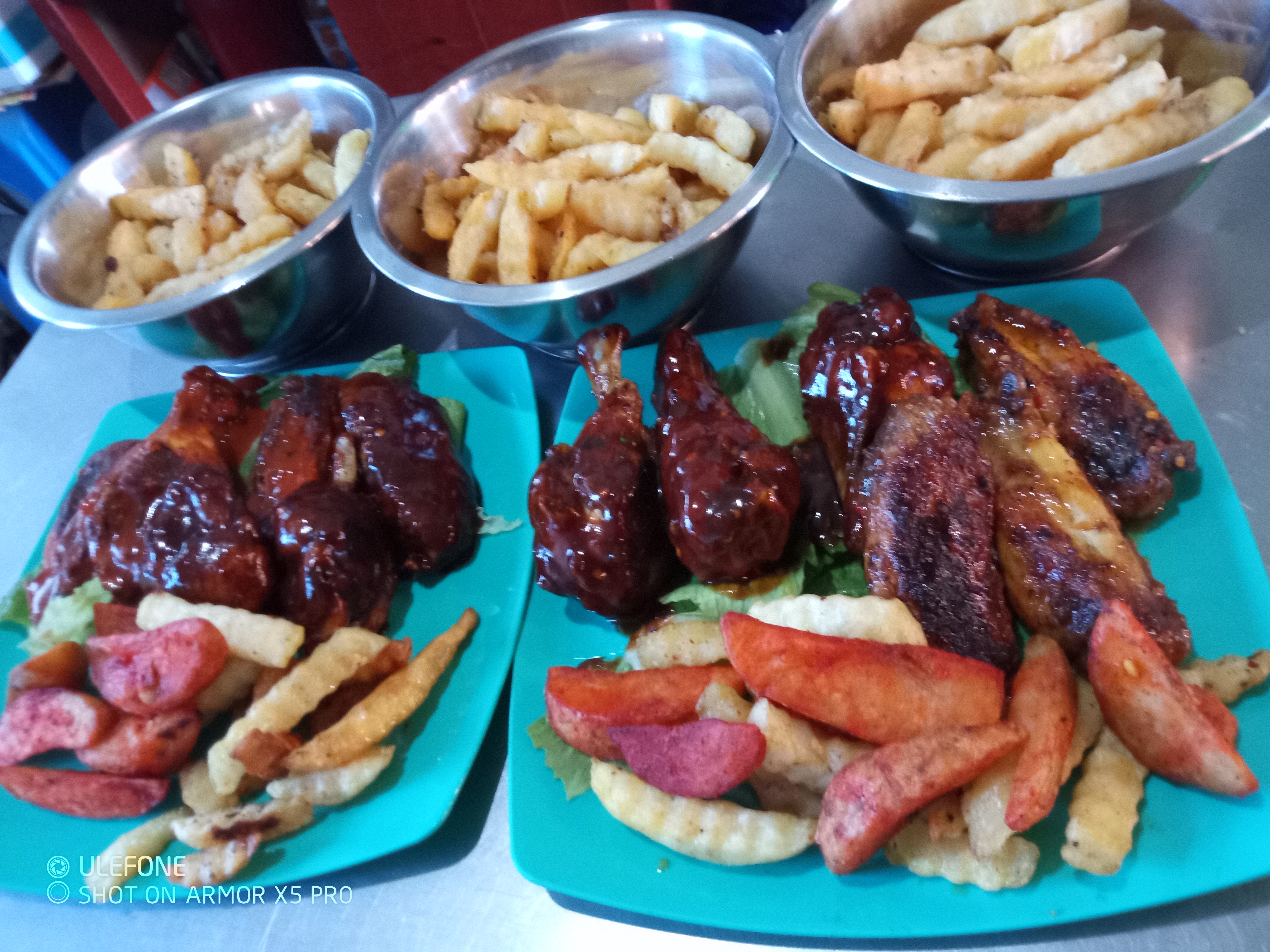 Rafita wing's & burger's image 4