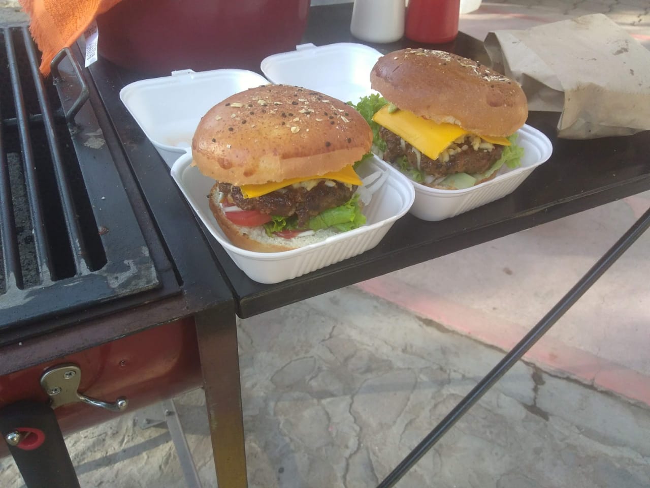 Rafita wing's & burger's image 7