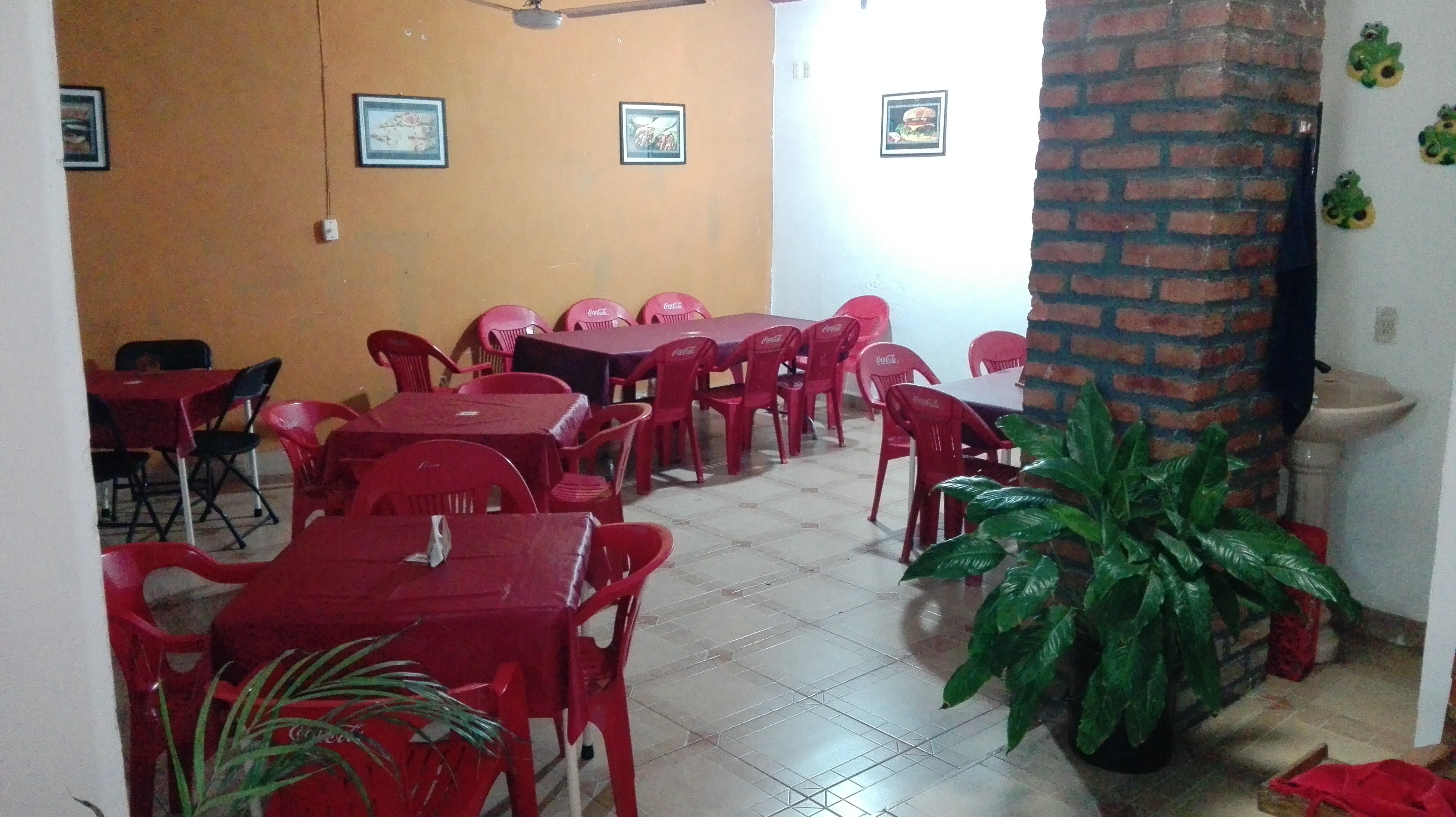 Loncheria Yoly image 3