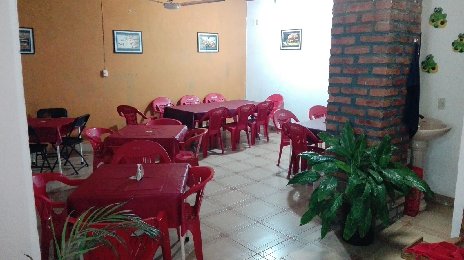 Loncheria Yoly image 3