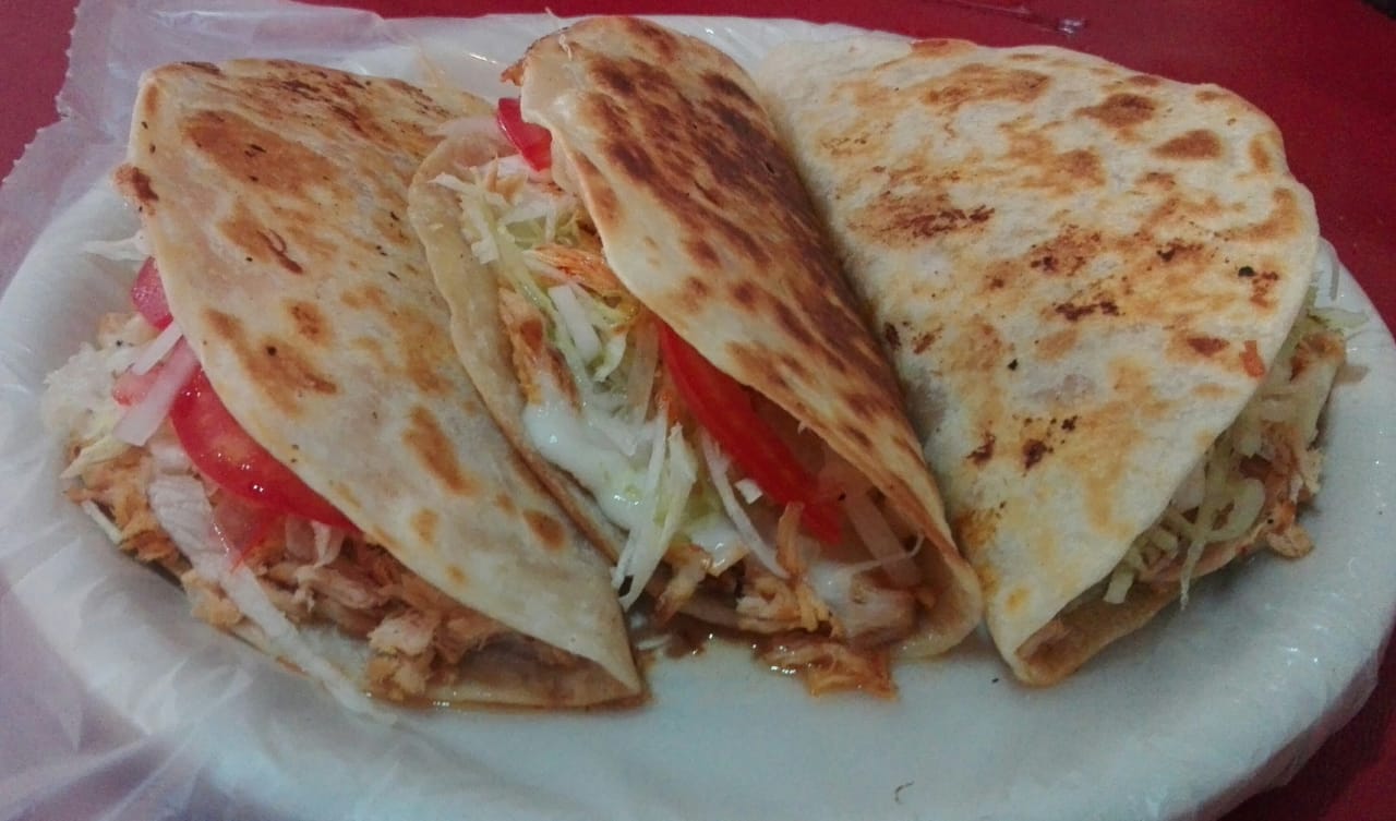 Loncheria Yoly image 4