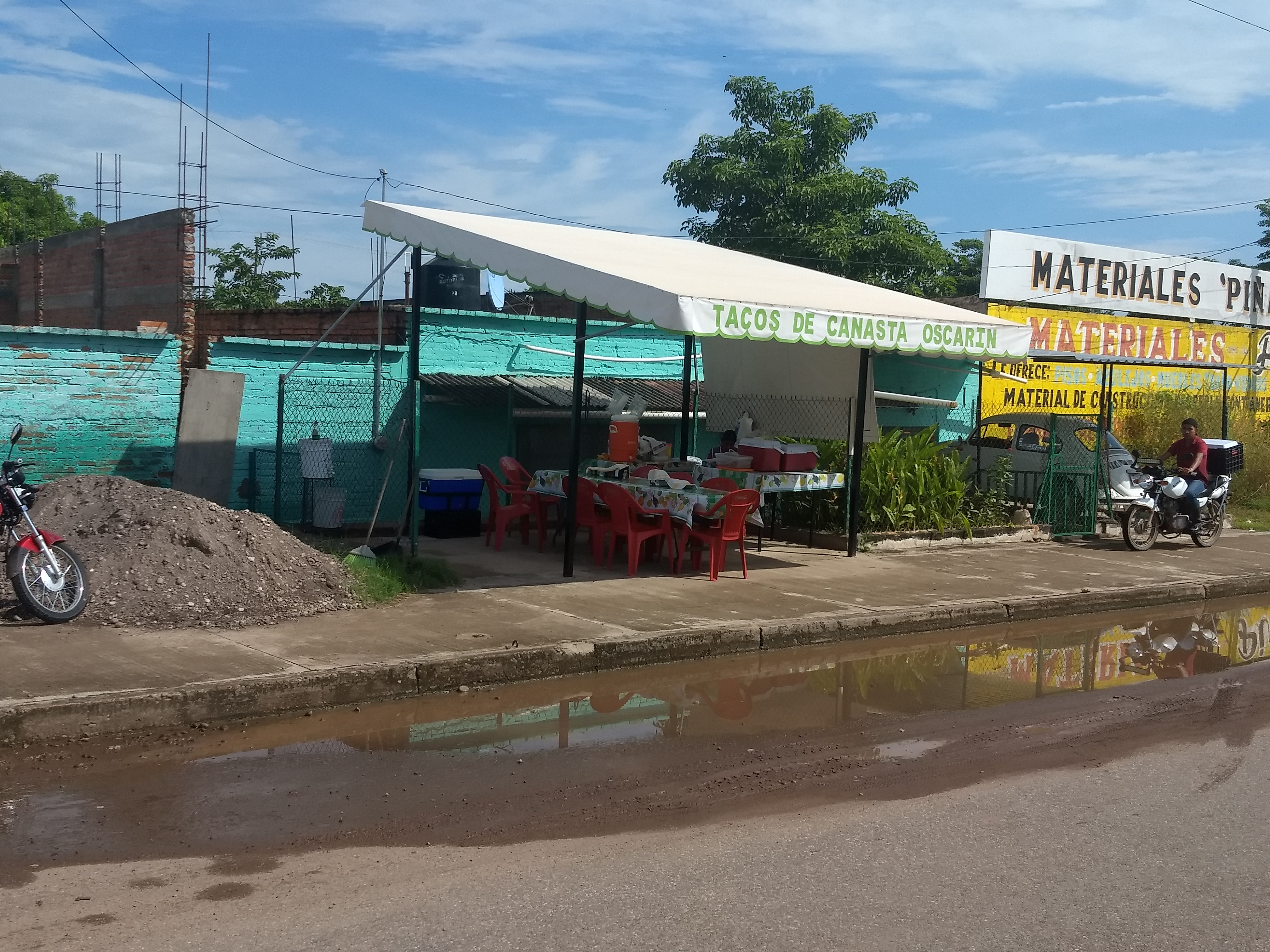 Tacos de Canasta Oscarín image 2