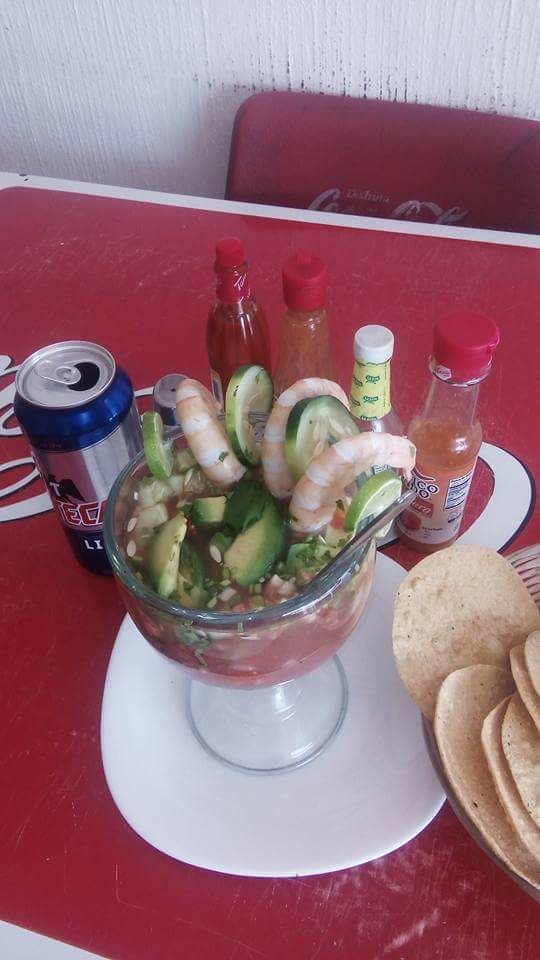 Tortas Ahogadas, "El Gran Burro" (Mariscos Y Por La Noche Tacos De Asada Arrachera Y Chorizo) image 6