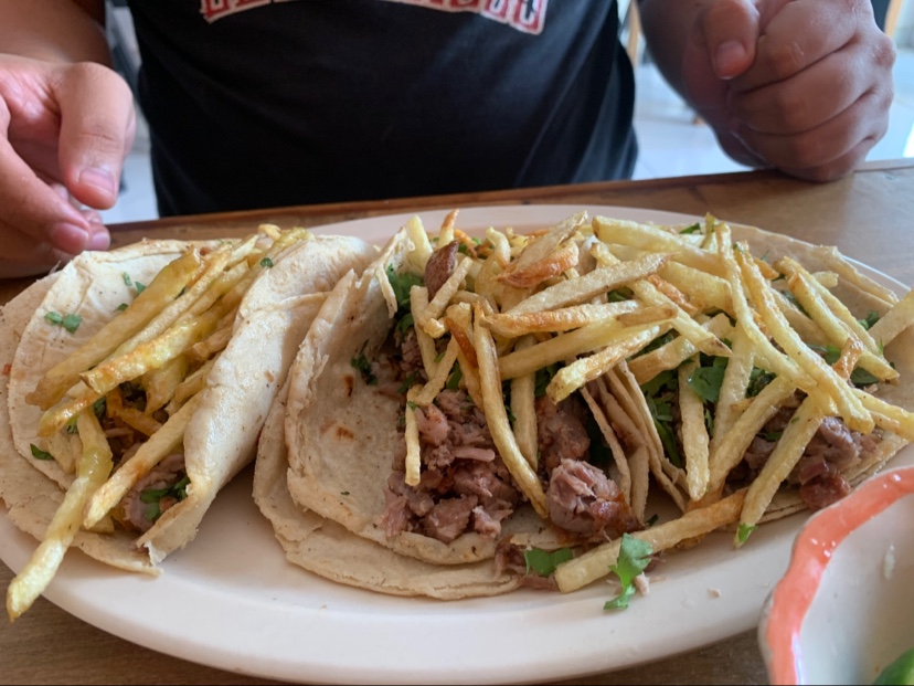 Antojitos el gallo image 2