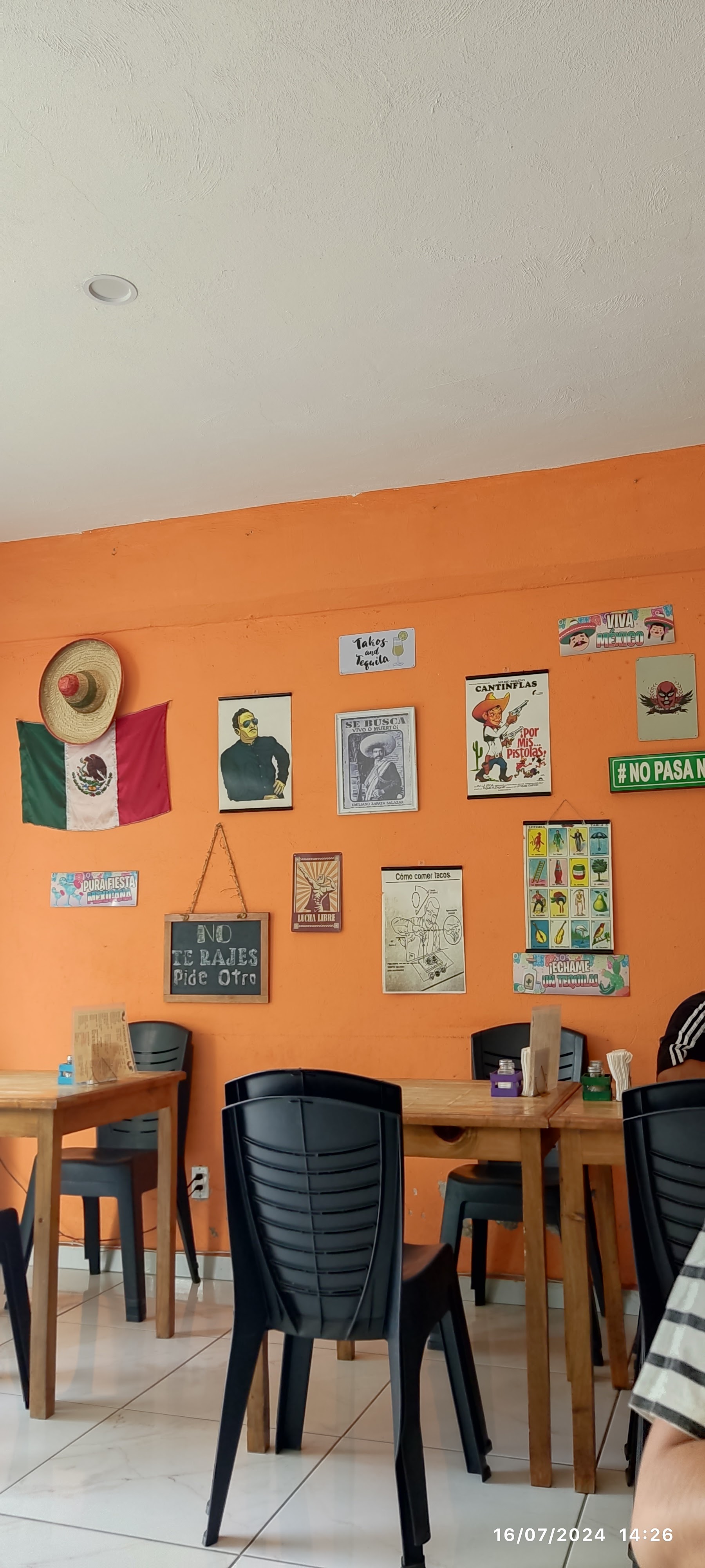 Antojitos el gallo image 7