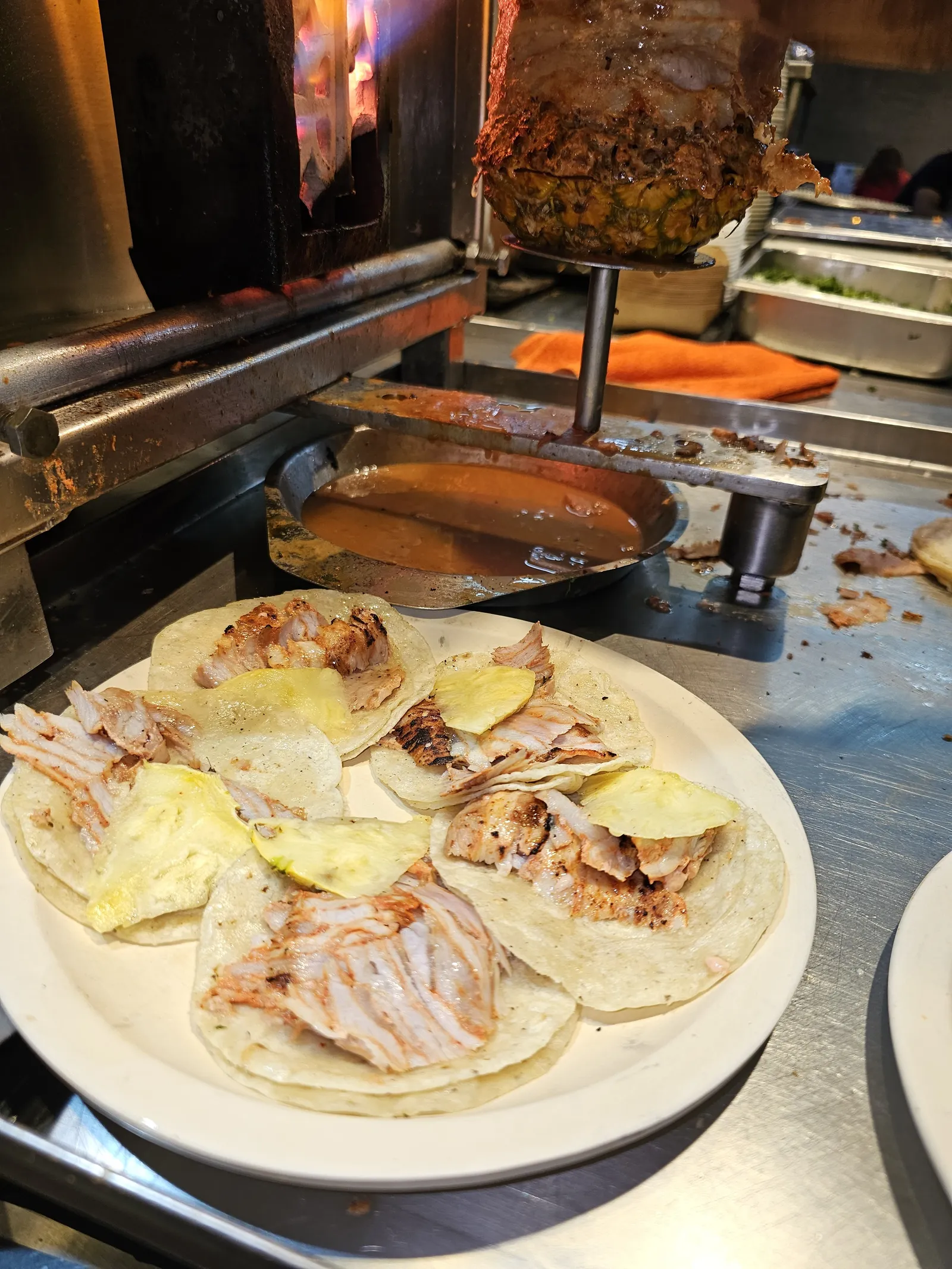TAQUERIA LOS MEXICAS image 4