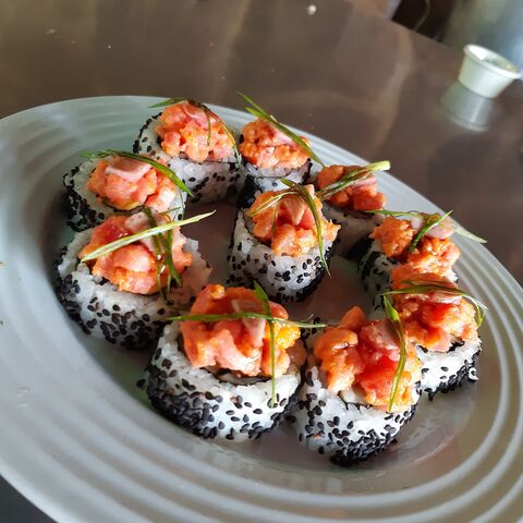 Tonikai Sushi image 2