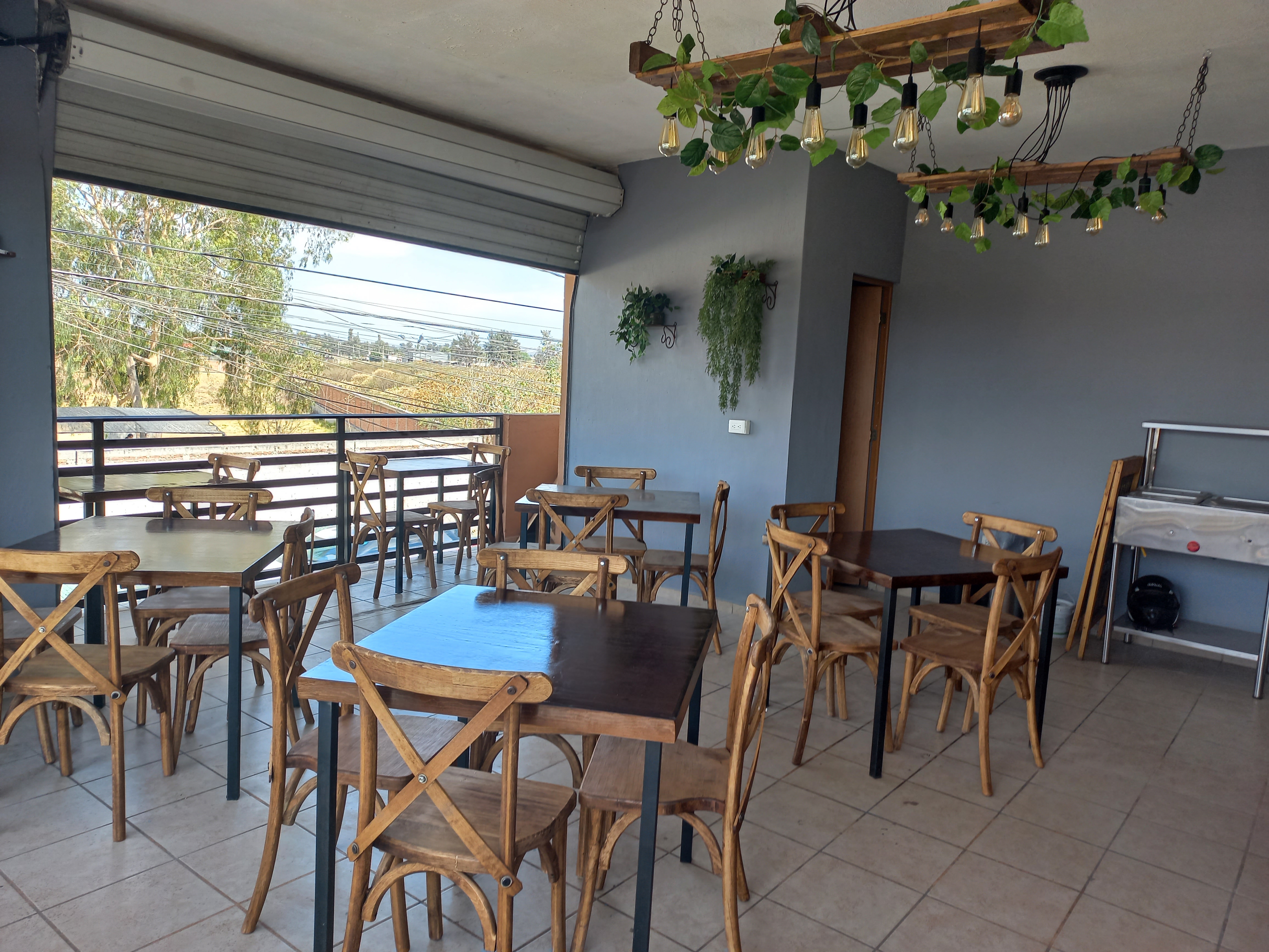 Monalisa pizzeria image 1