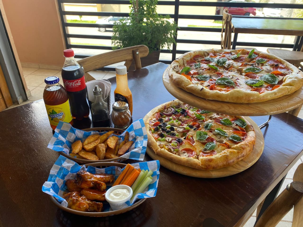 Monalisa pizzeria image 2