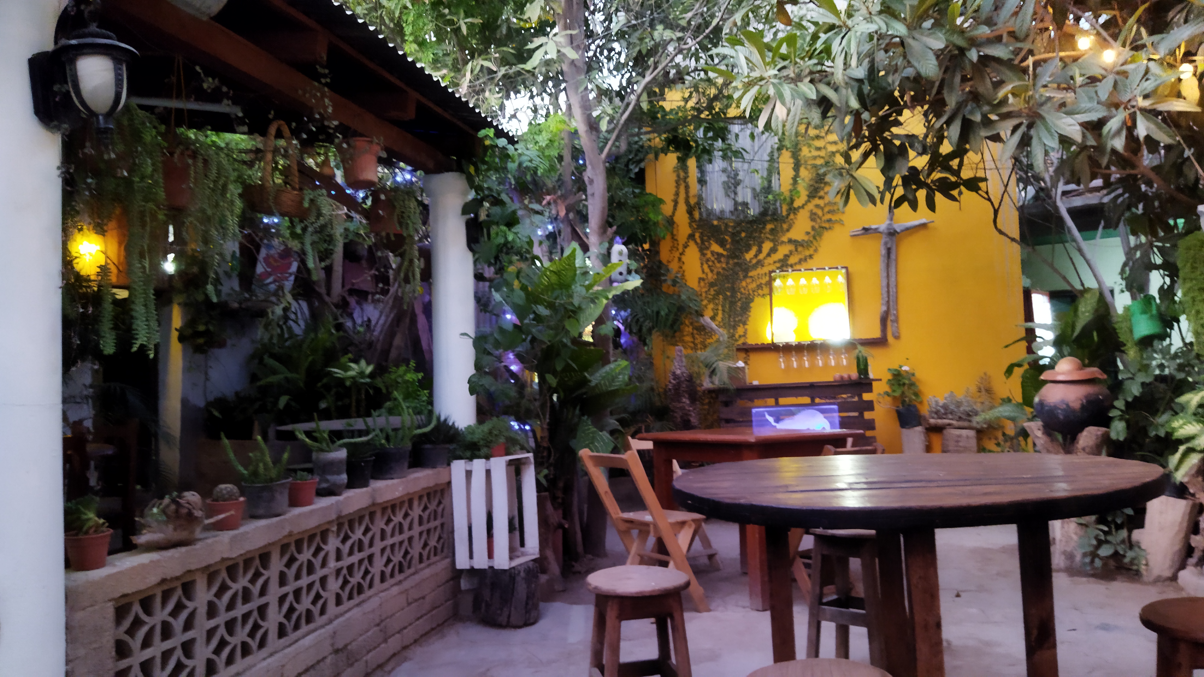 El Torito Cenaduria y Galería image 4