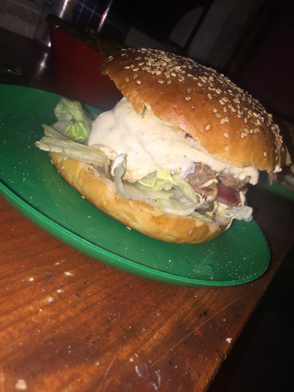 HAMBURGUESAS EL BAJON image 4