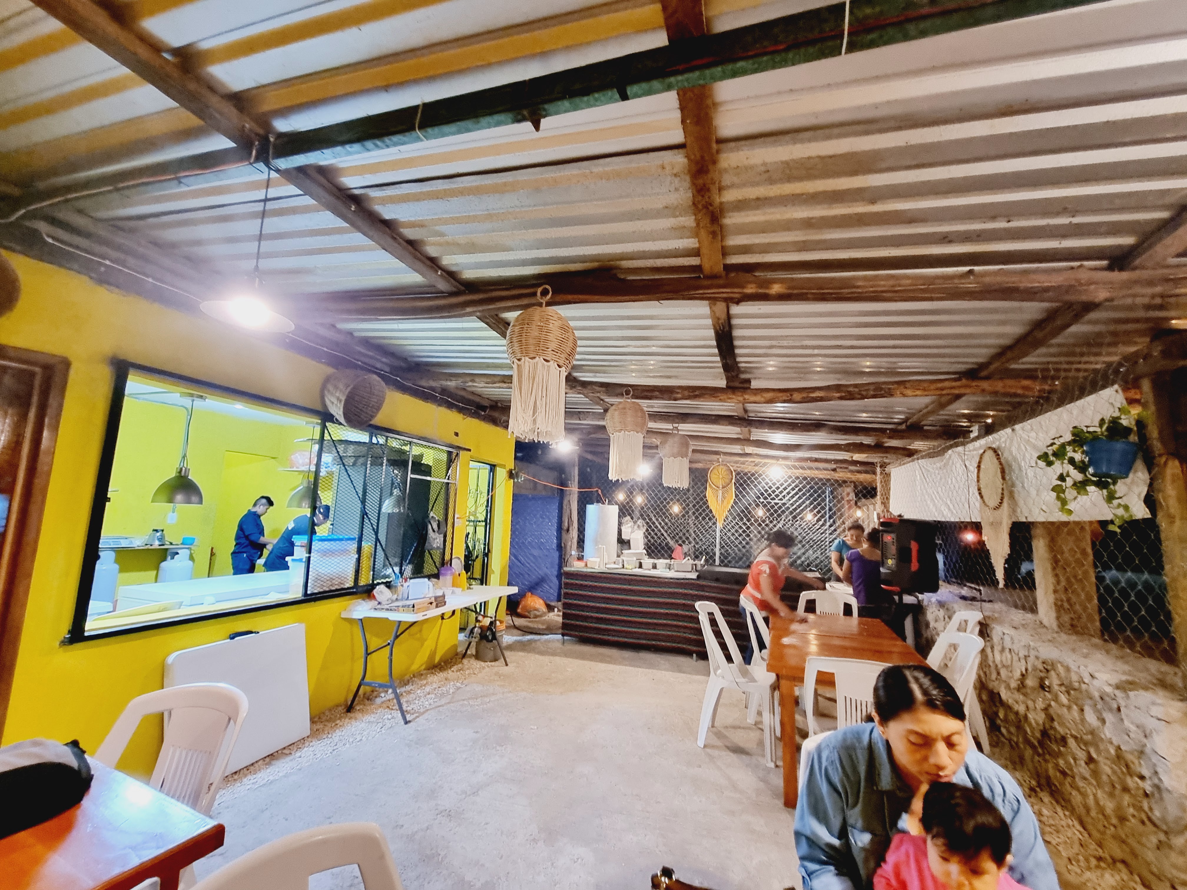 Taqueria Y Pizzeria La Meztiza image 1