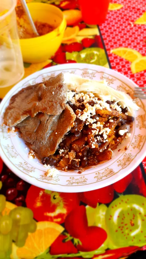 El sazón de Doña Pao image 1