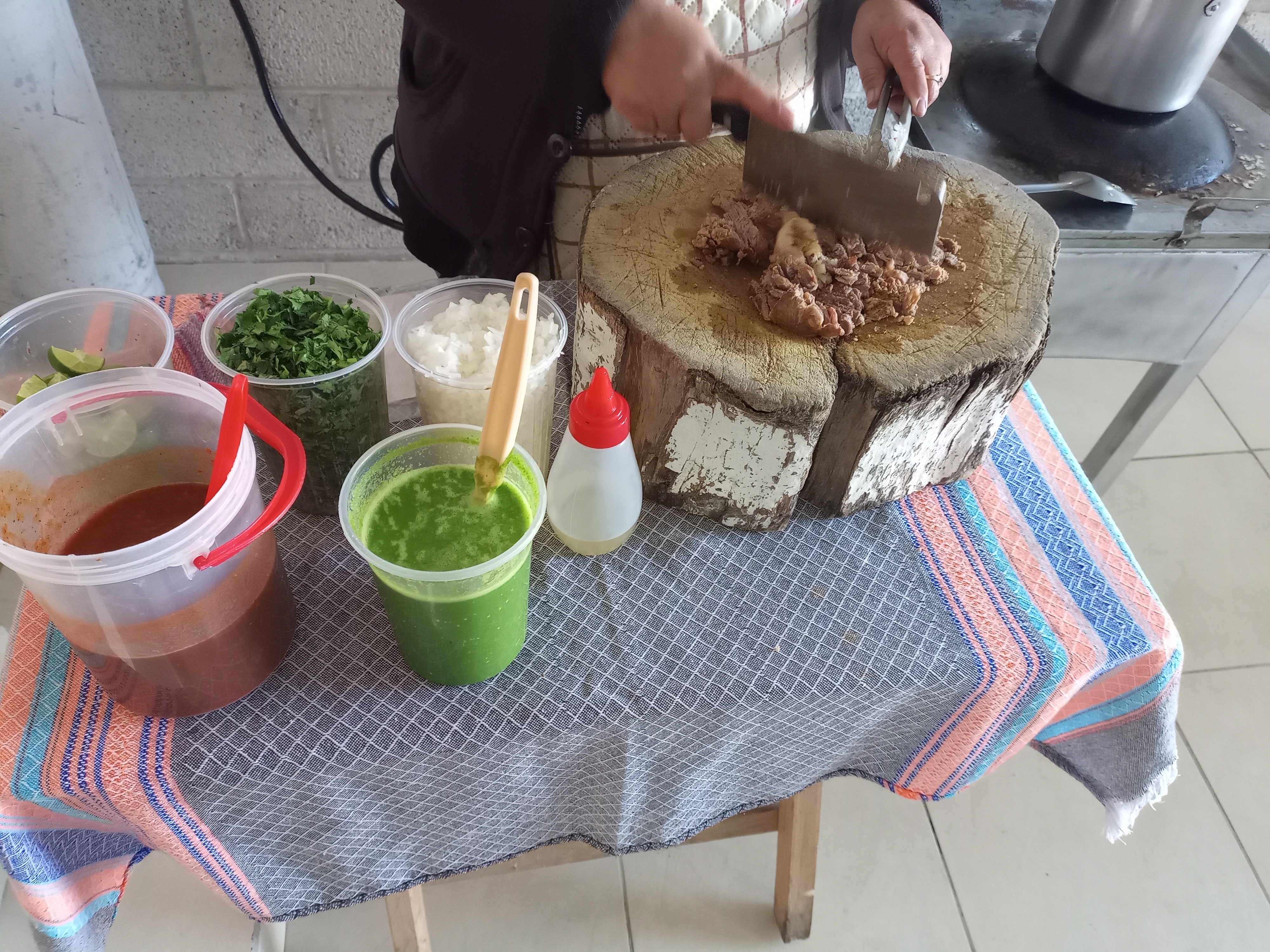 Tacos de birria los güeros image 1