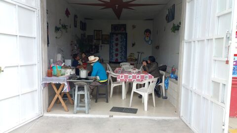 Tacos de birria los güeros image 3