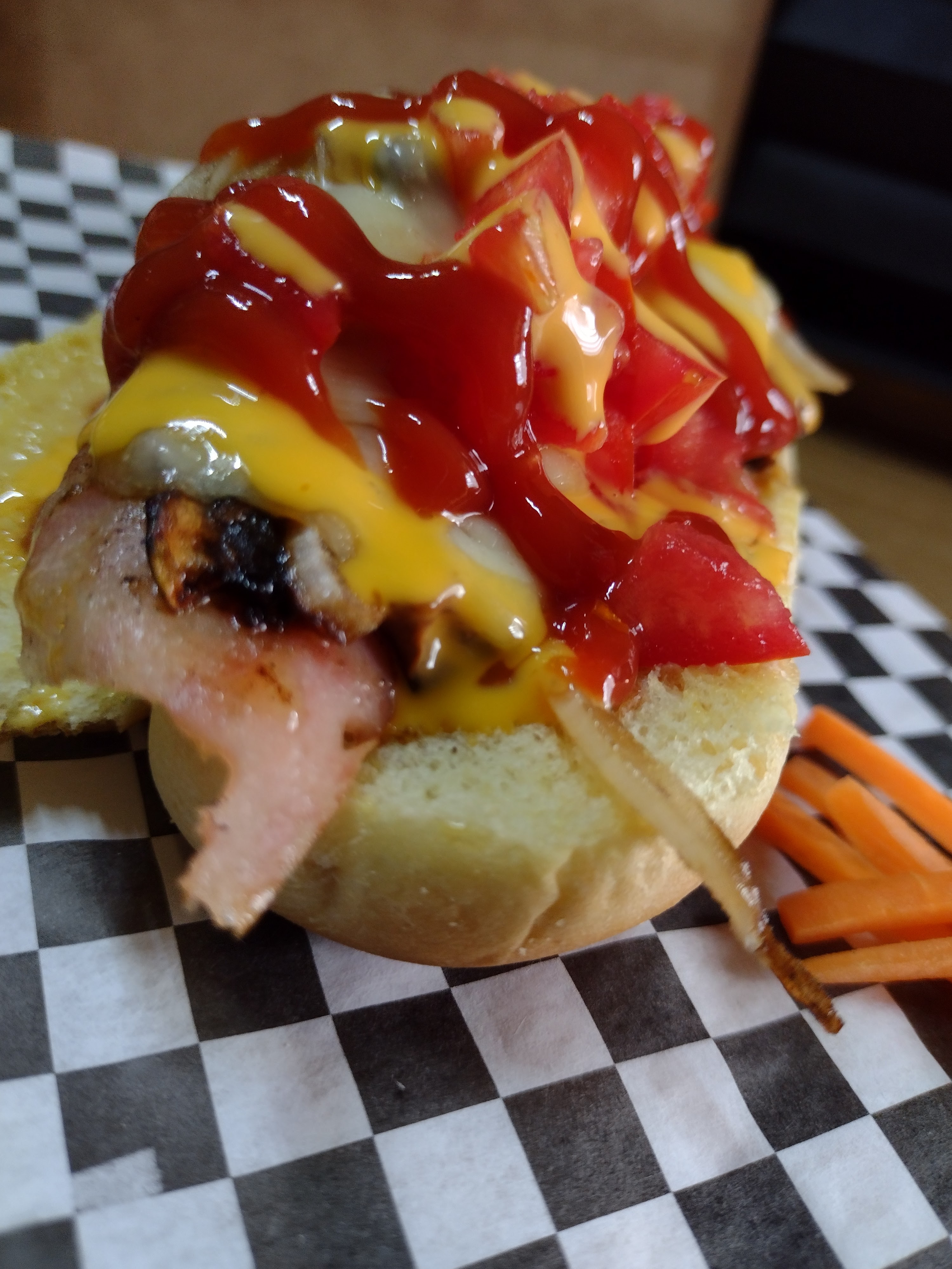 Dogor's Hamburguesas & Alitas image 4