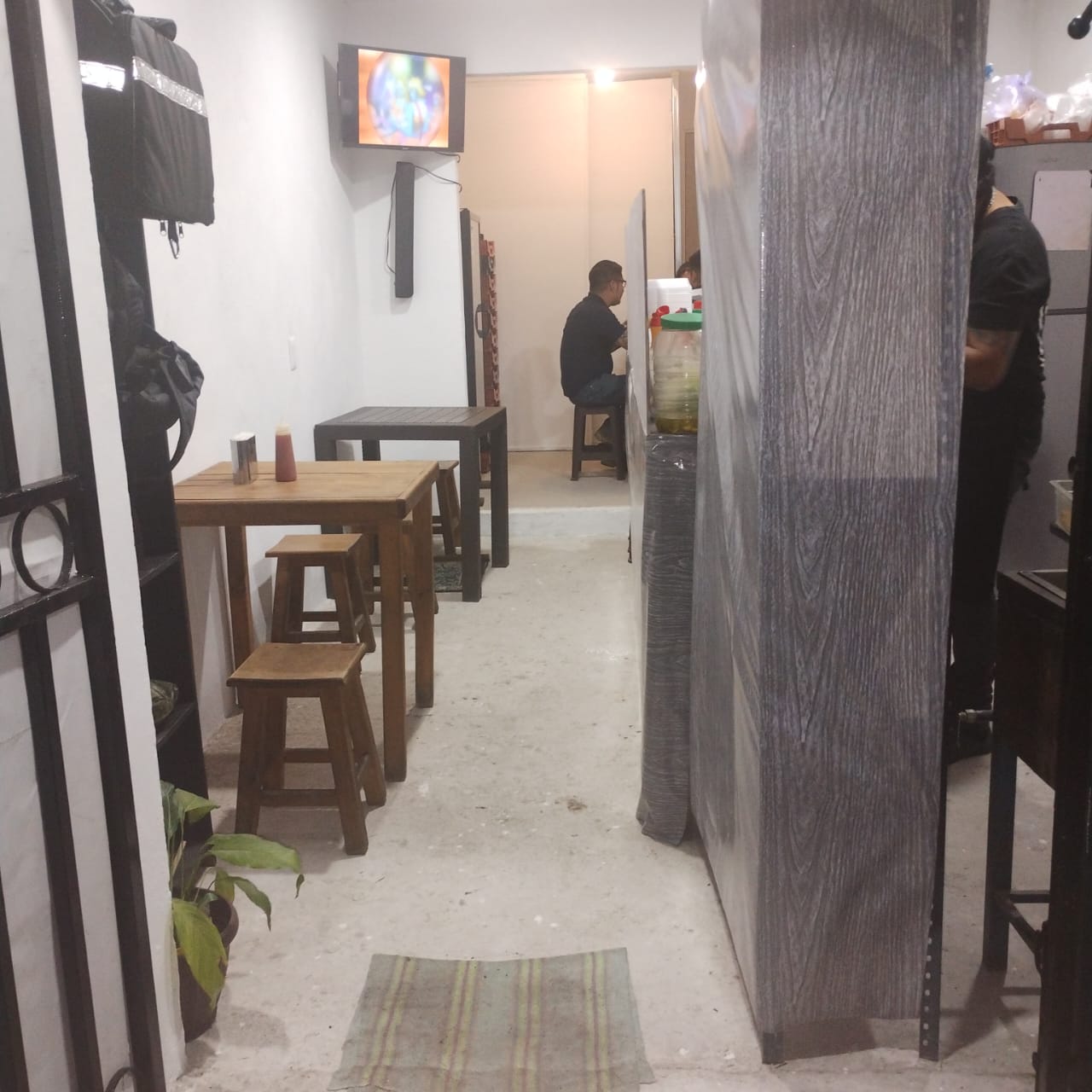 Dogor's Hamburguesas & Alitas image 7