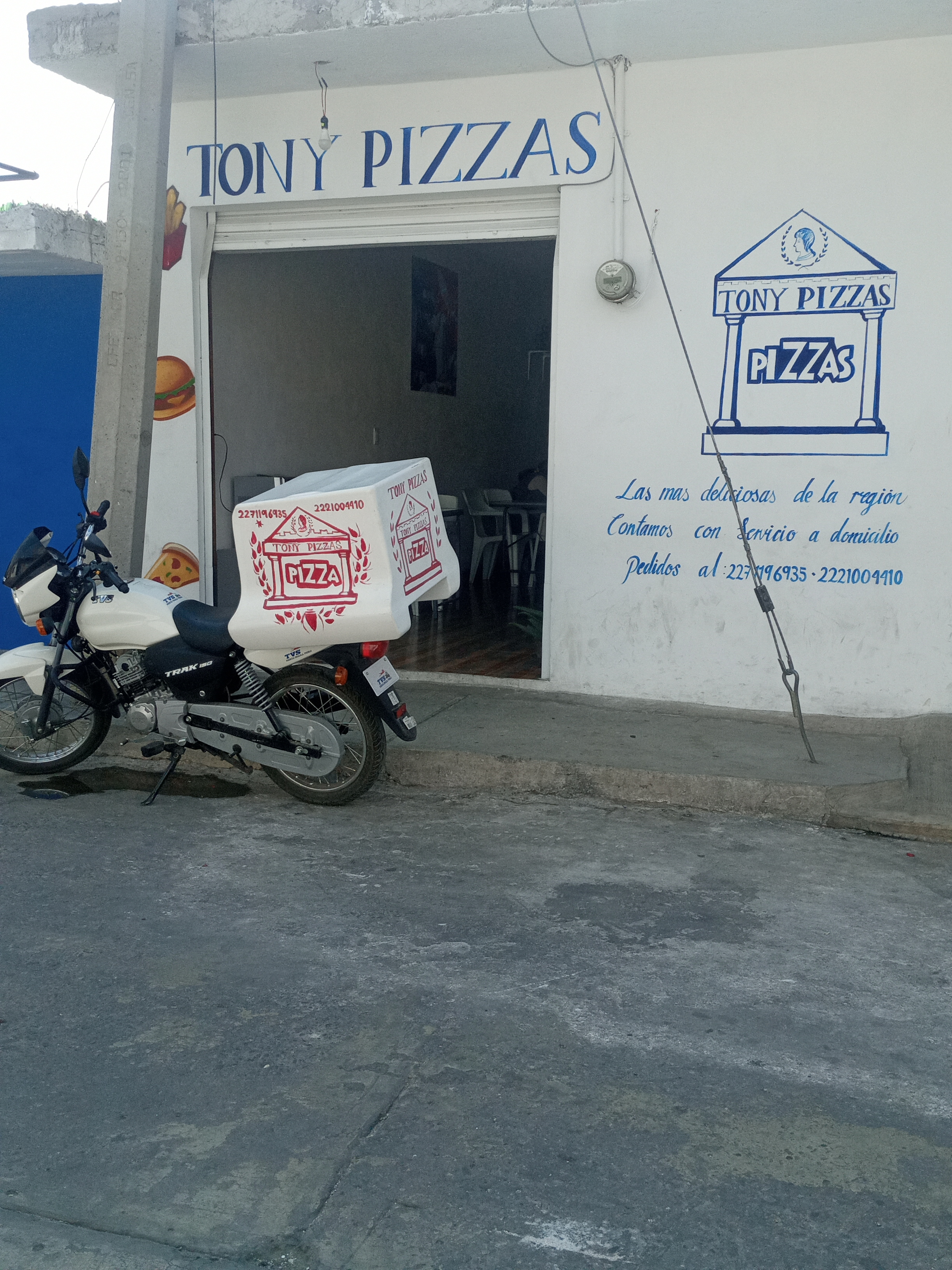 TONNY PIZZAS image 3