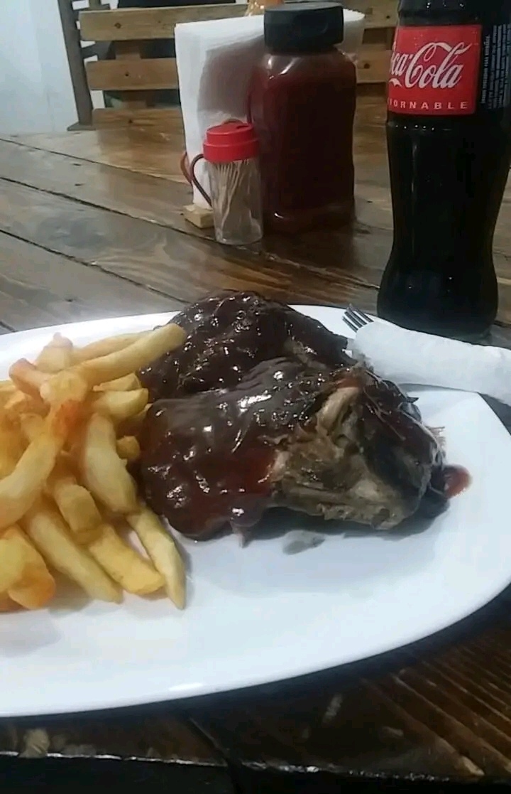 El Chipotle. Pizza Y Grill image 4