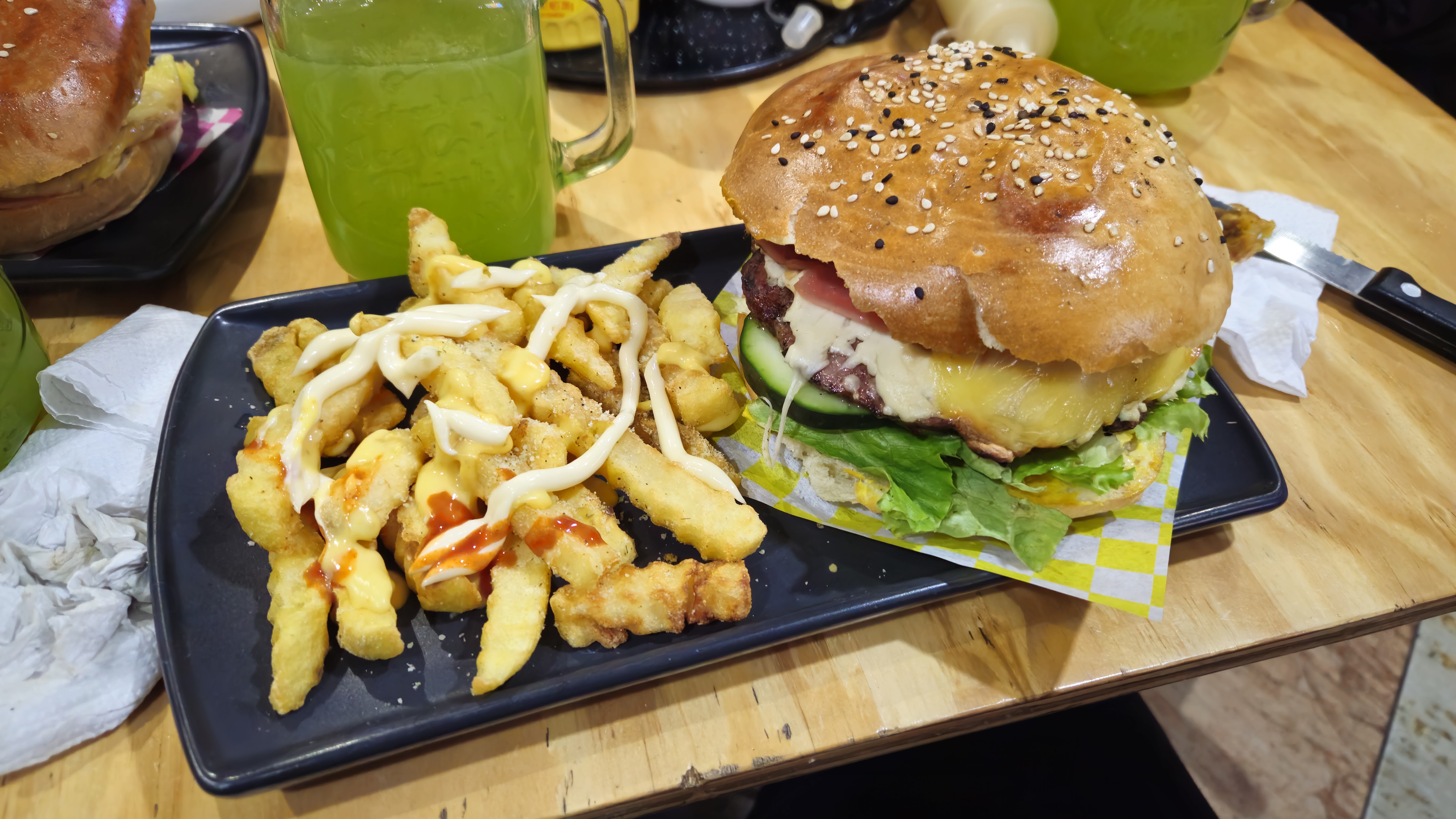 El Patio de mi Jaus image 3