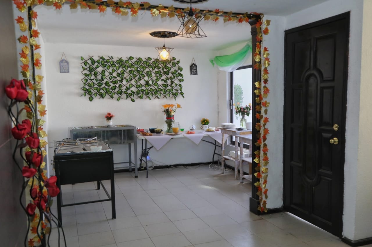 Habana Buffet image 6