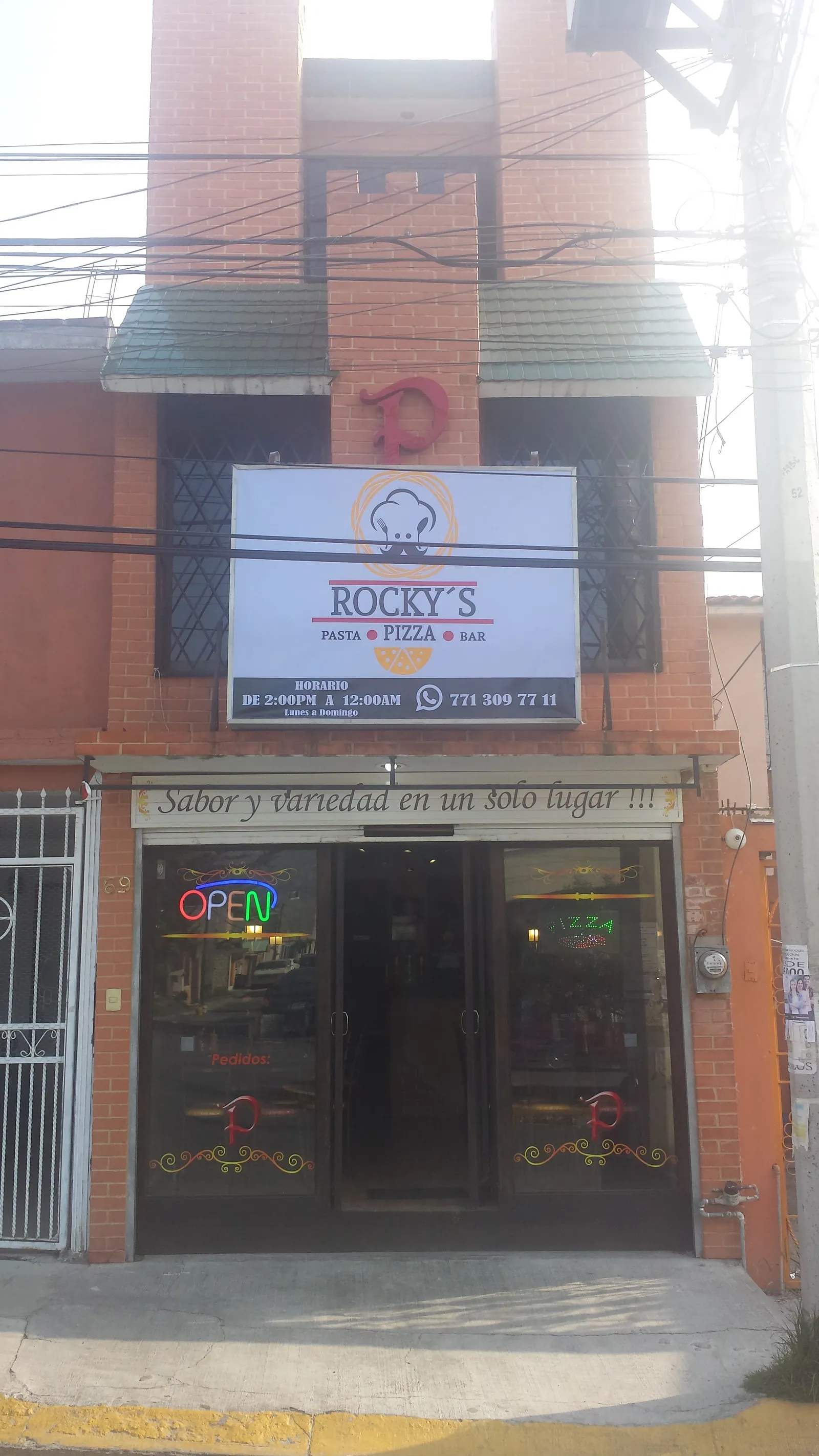Rocky's Pizza & Bar image 1