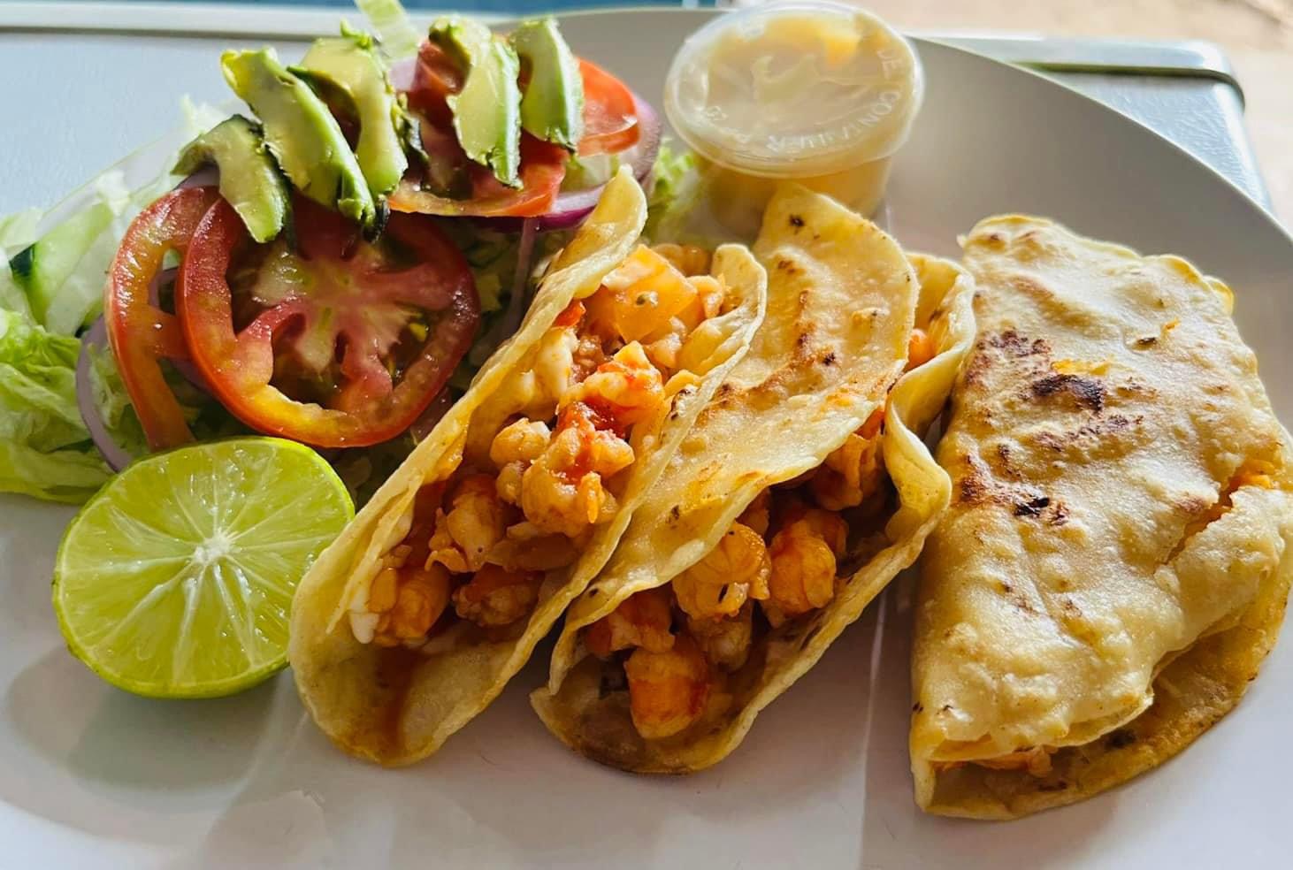 MARISCOS EL COMPA QUEÑA image 1