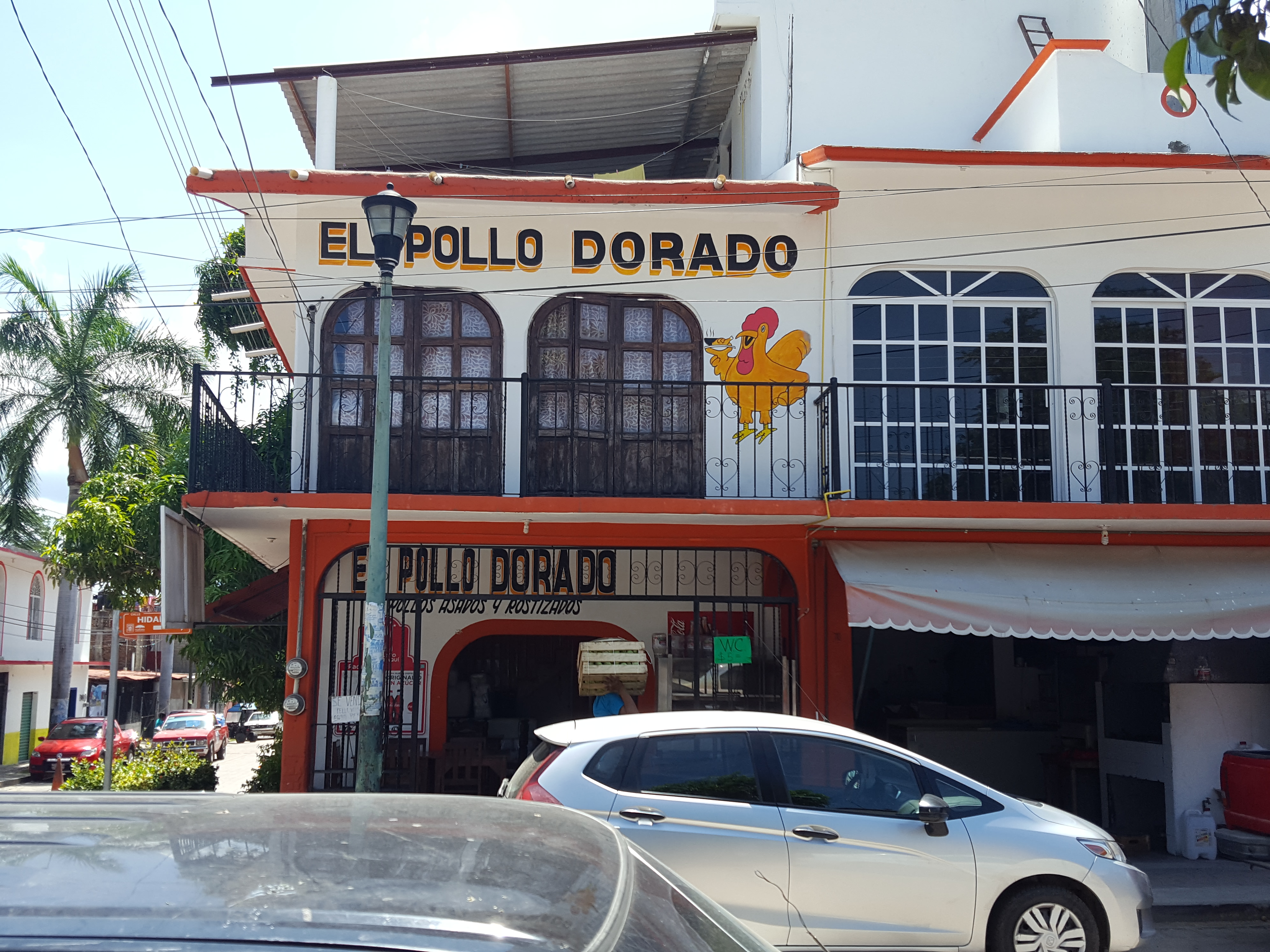 El Pollo Dorado image 1