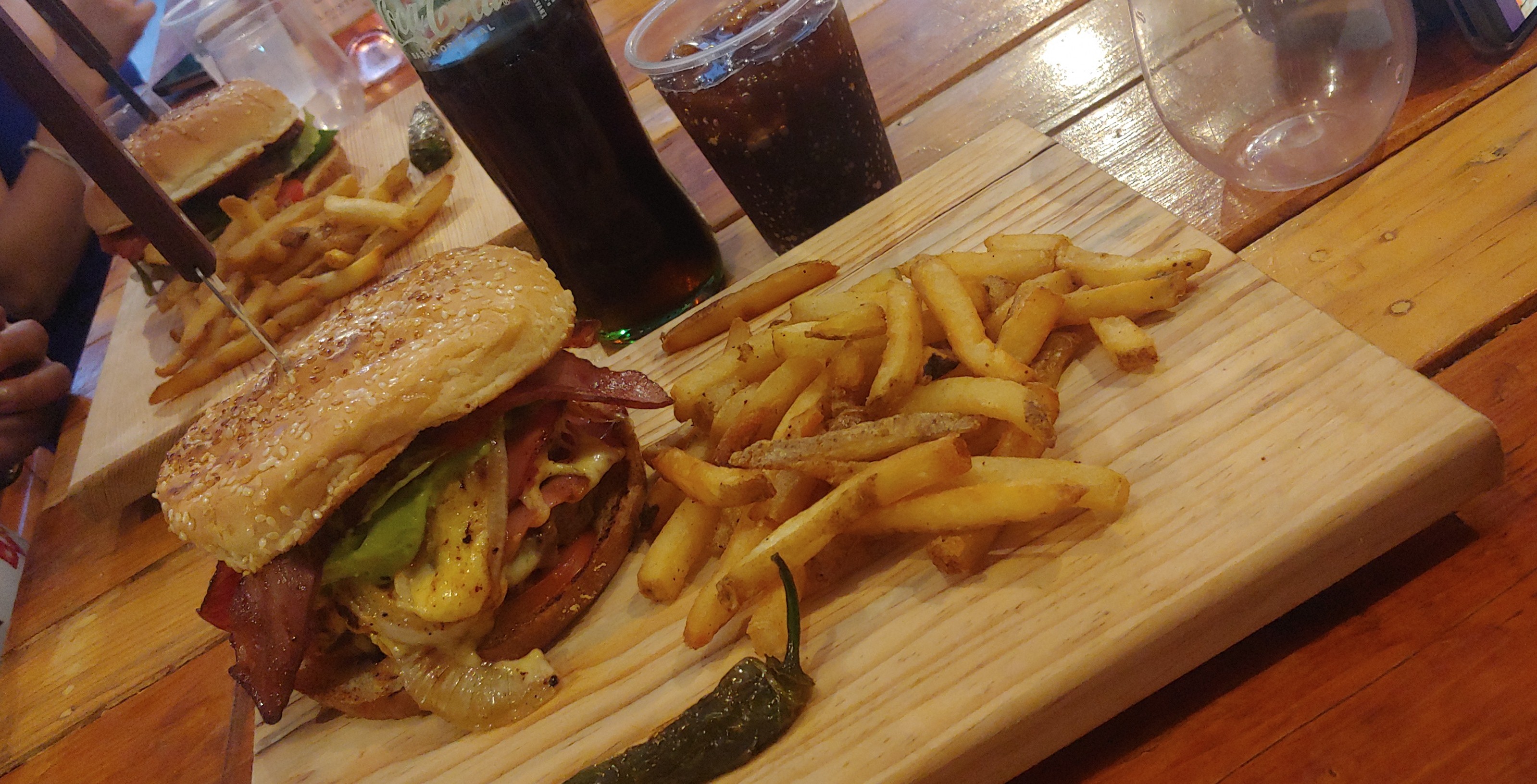 Manada’s Burger's y más image 2