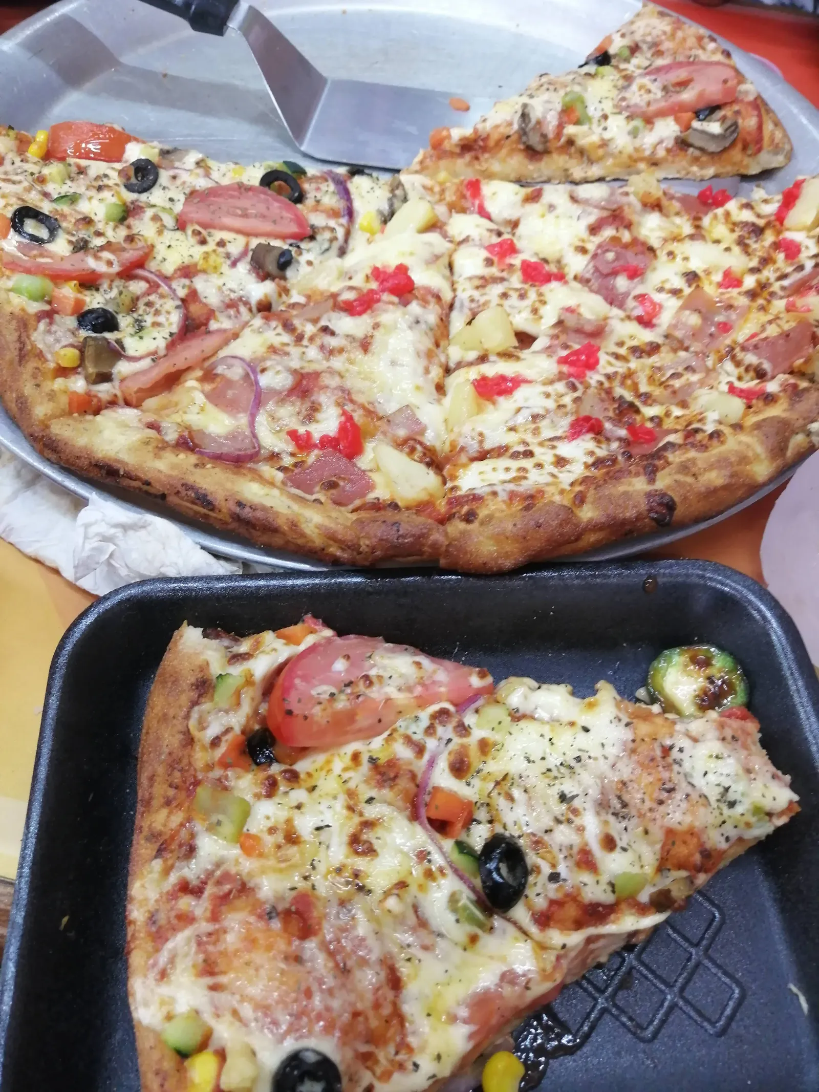 Cherry's Pizza image 2