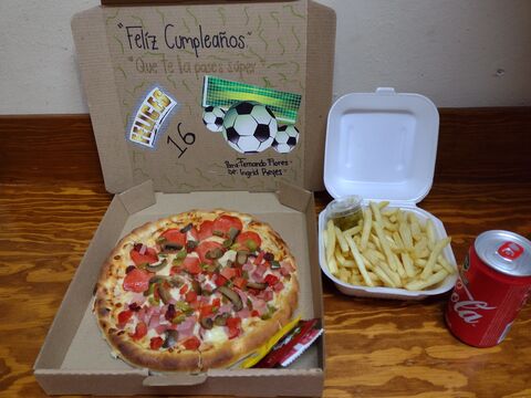Pizza's El Girasol image 3
