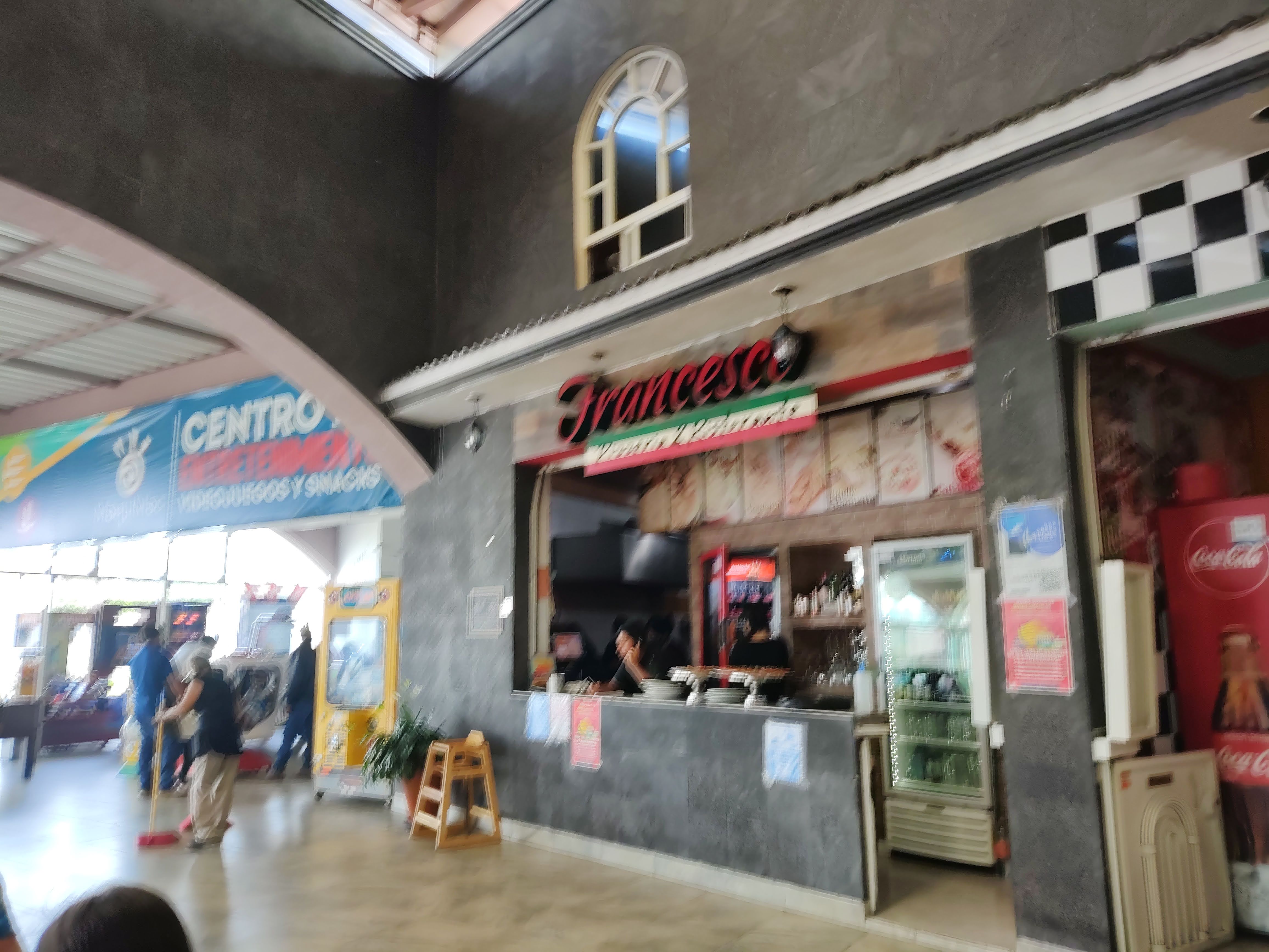 Francesco Pizzeria Y Ristorante image 3