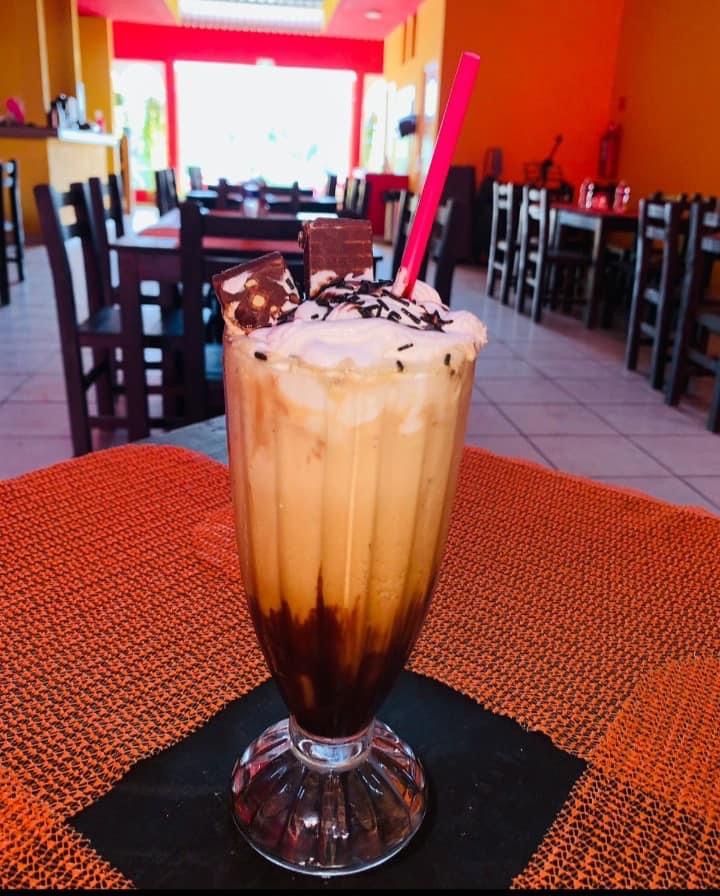 Waffleland Café Restaurante Bar image 7