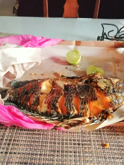 Pescaderia El Peje image 2