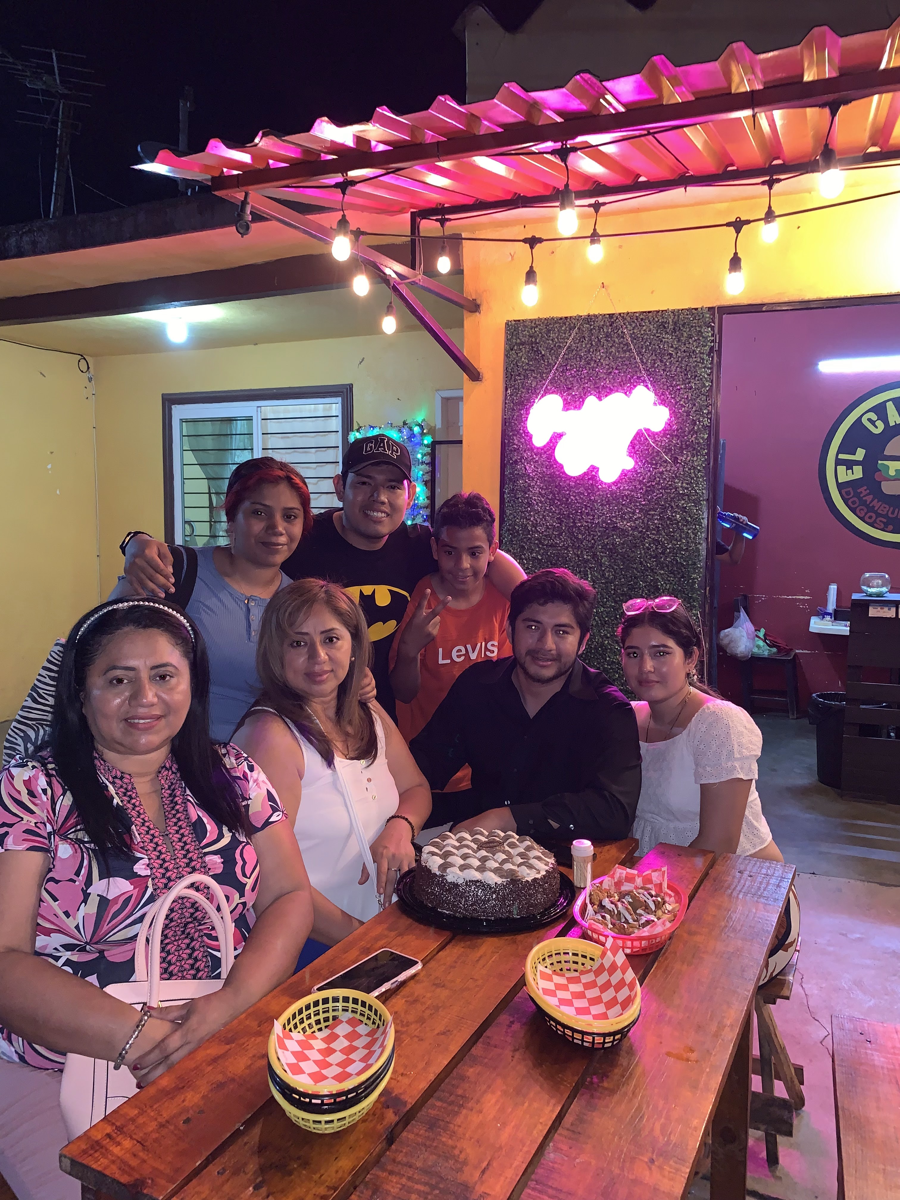 El Callejón image 6