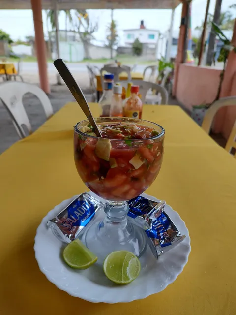 LA ESMERALDA image 4