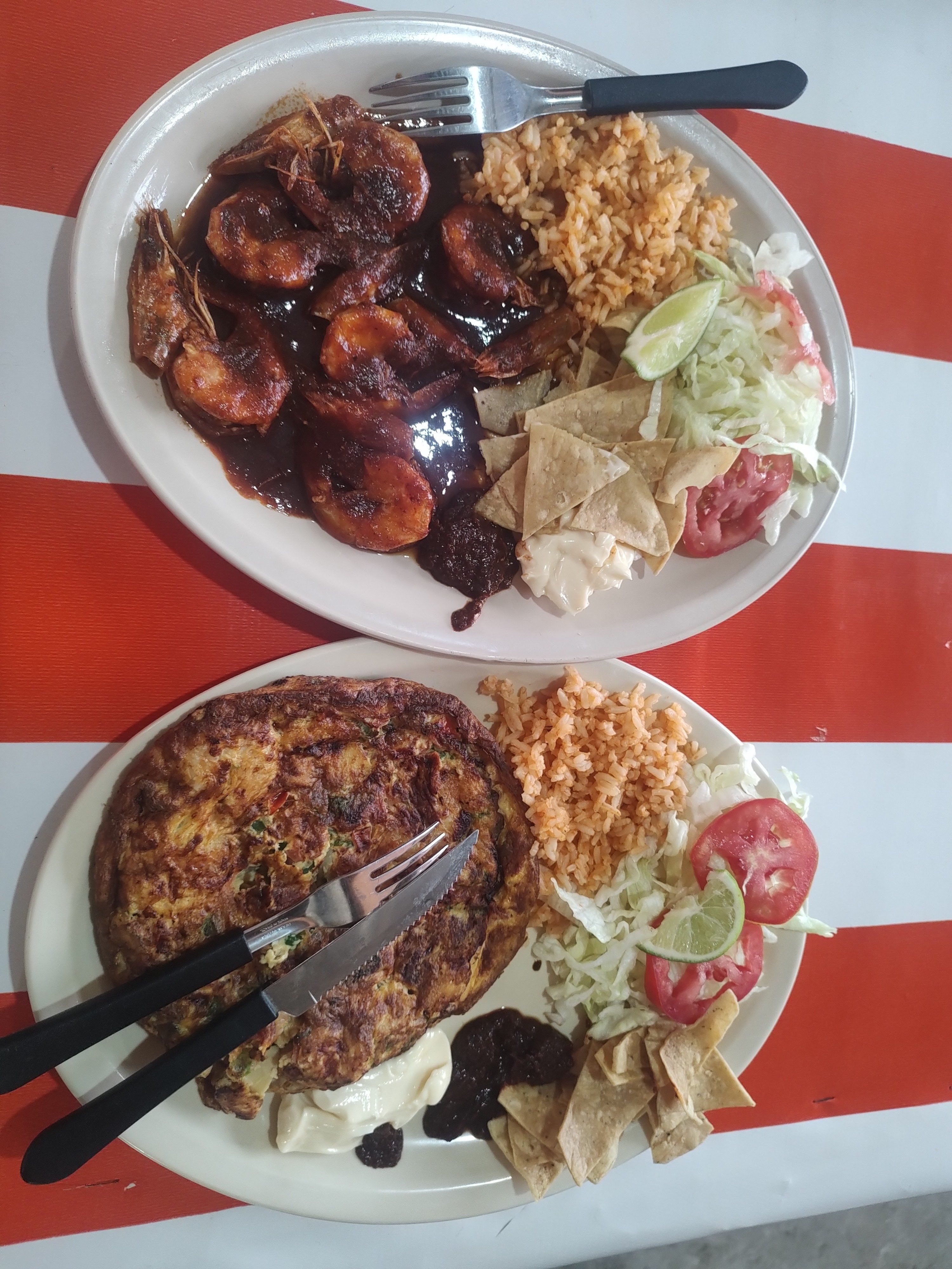 LA ESMERALDA image 5