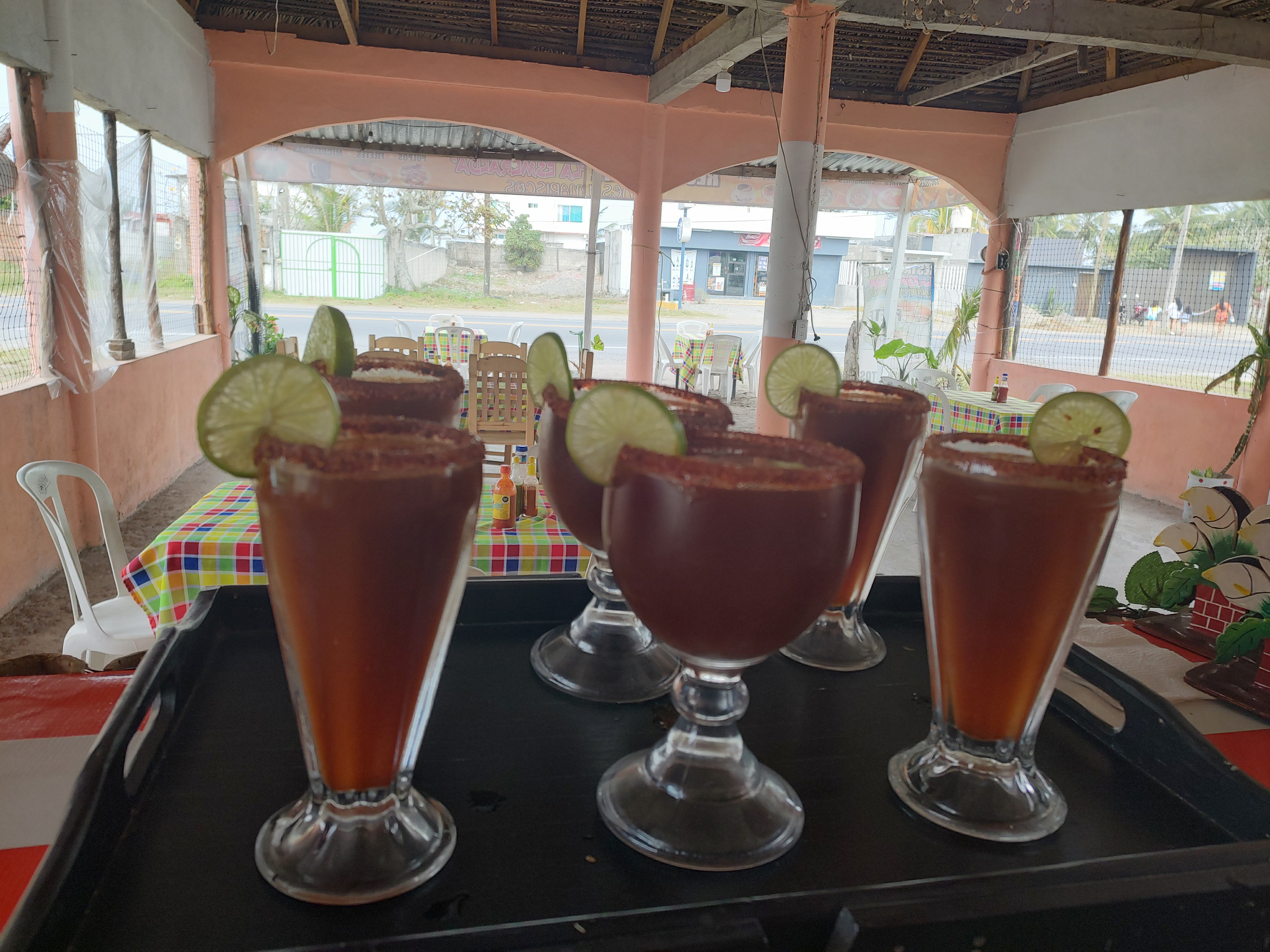 LA ESMERALDA image 8