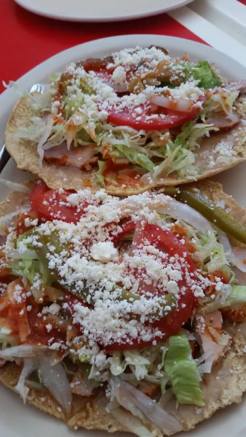 El Tianguis image 1