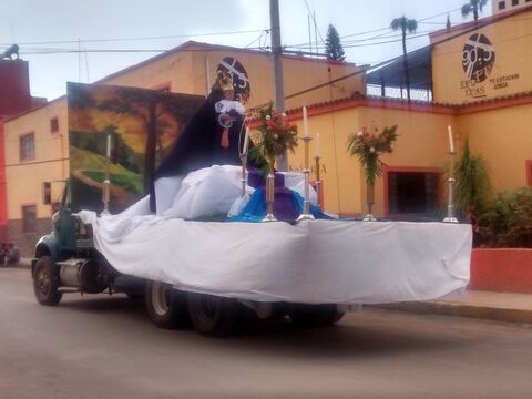 El Tianguis image 6