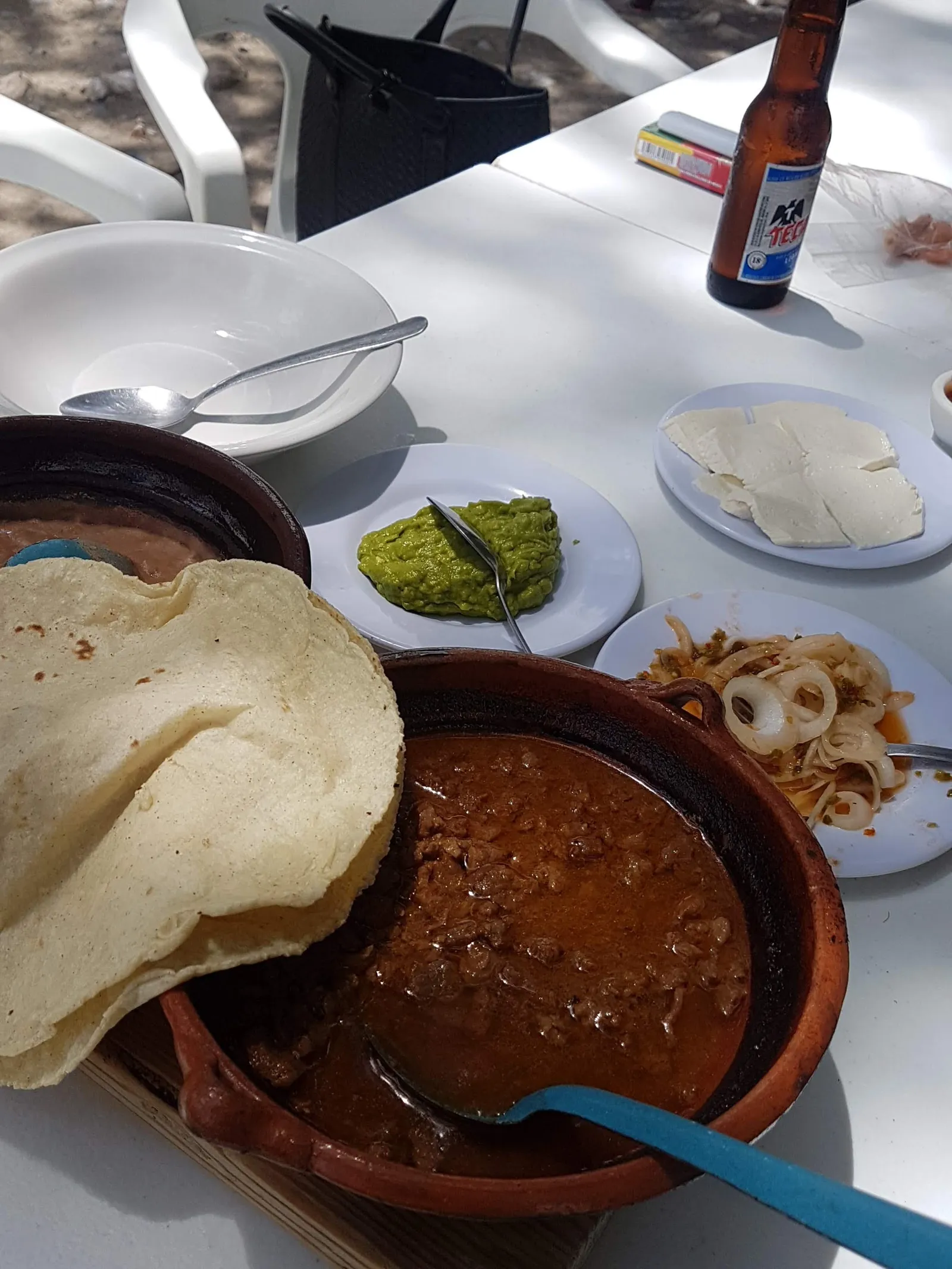 LAS COMADRES image 8