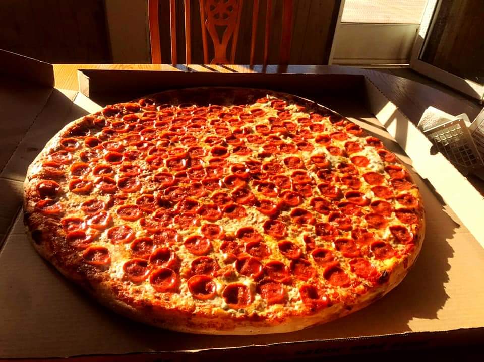 Paitos pizza image 7