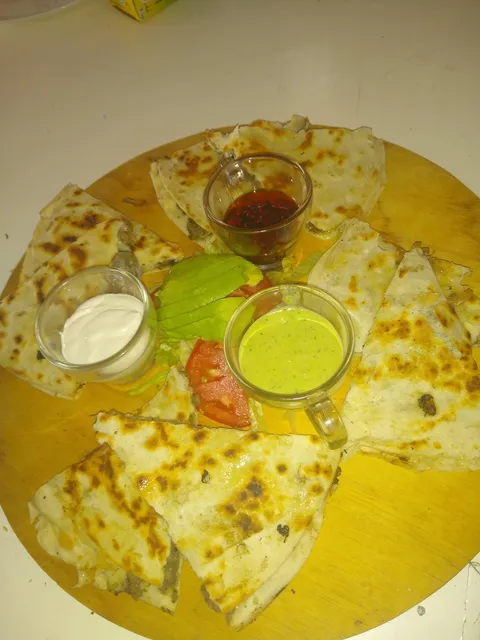 Pizza & Wings Suave Patria image 4