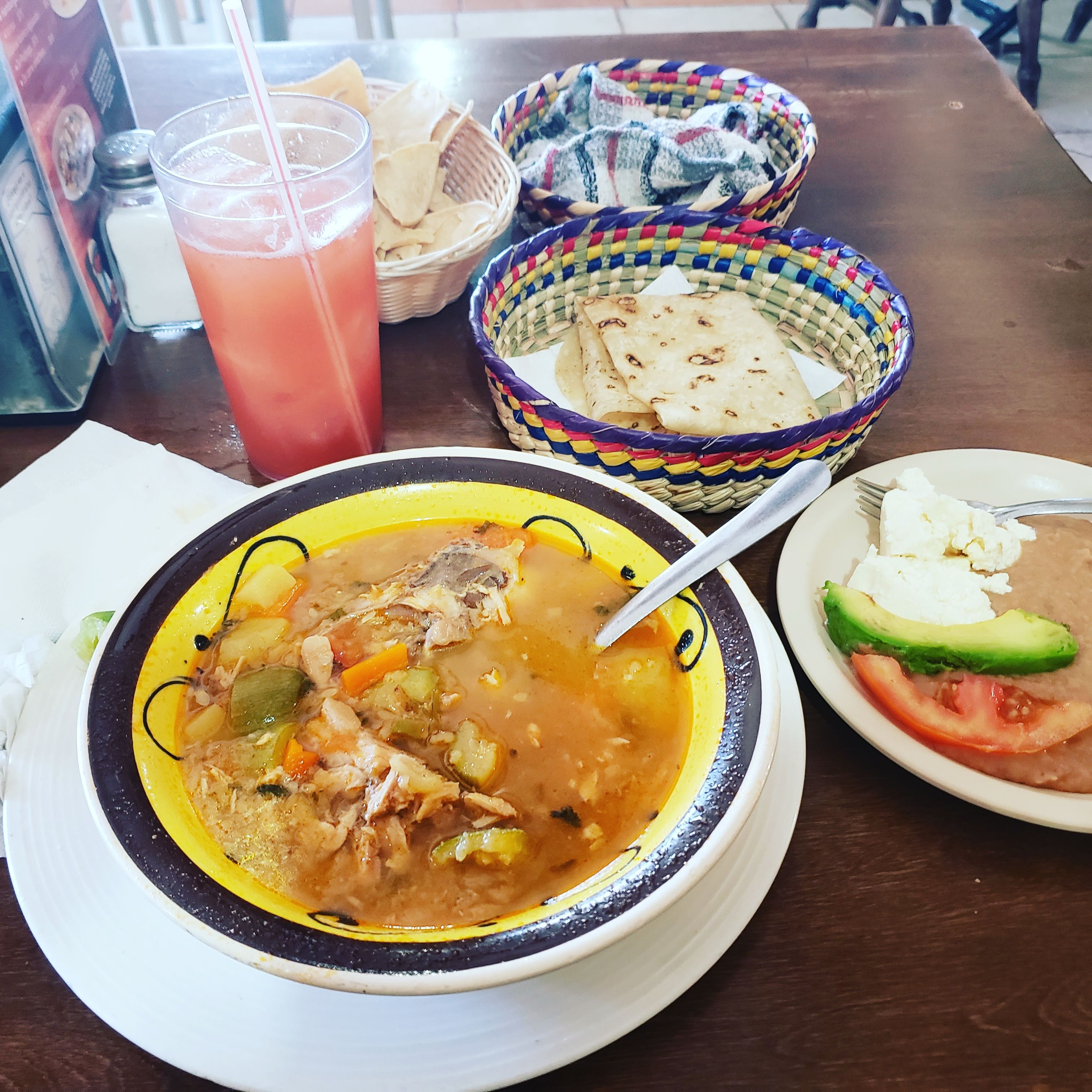 Restauran Tradicional image 2