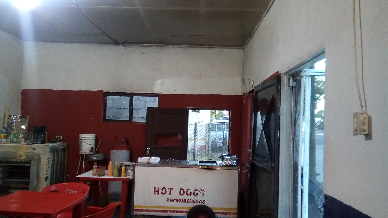 Chapo' Hot Dog's ( El Chino) image 7